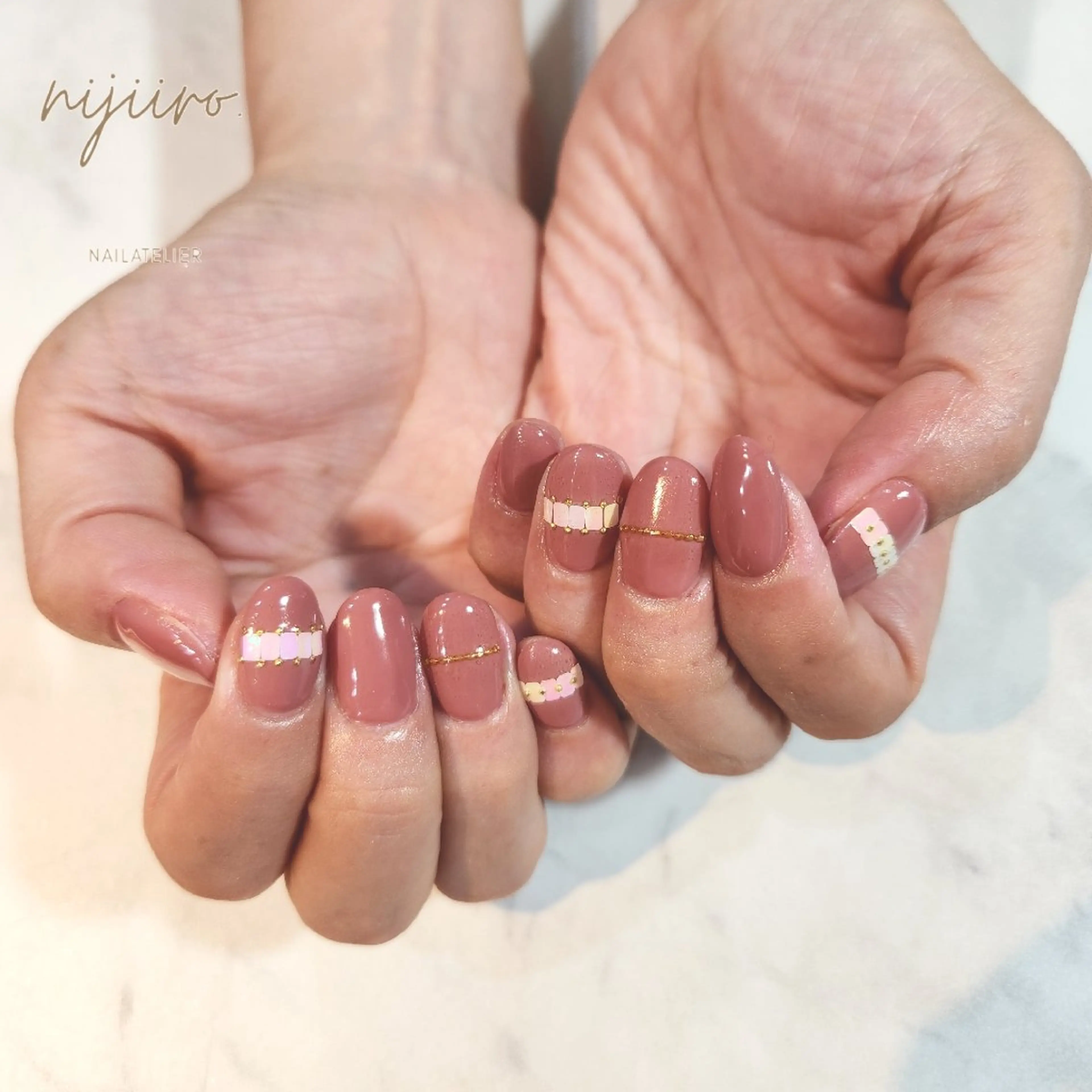 ネイル ハンドネイル nailatelier nijiiro.所属・nijiiro🌈 サトウのネイルデザイン