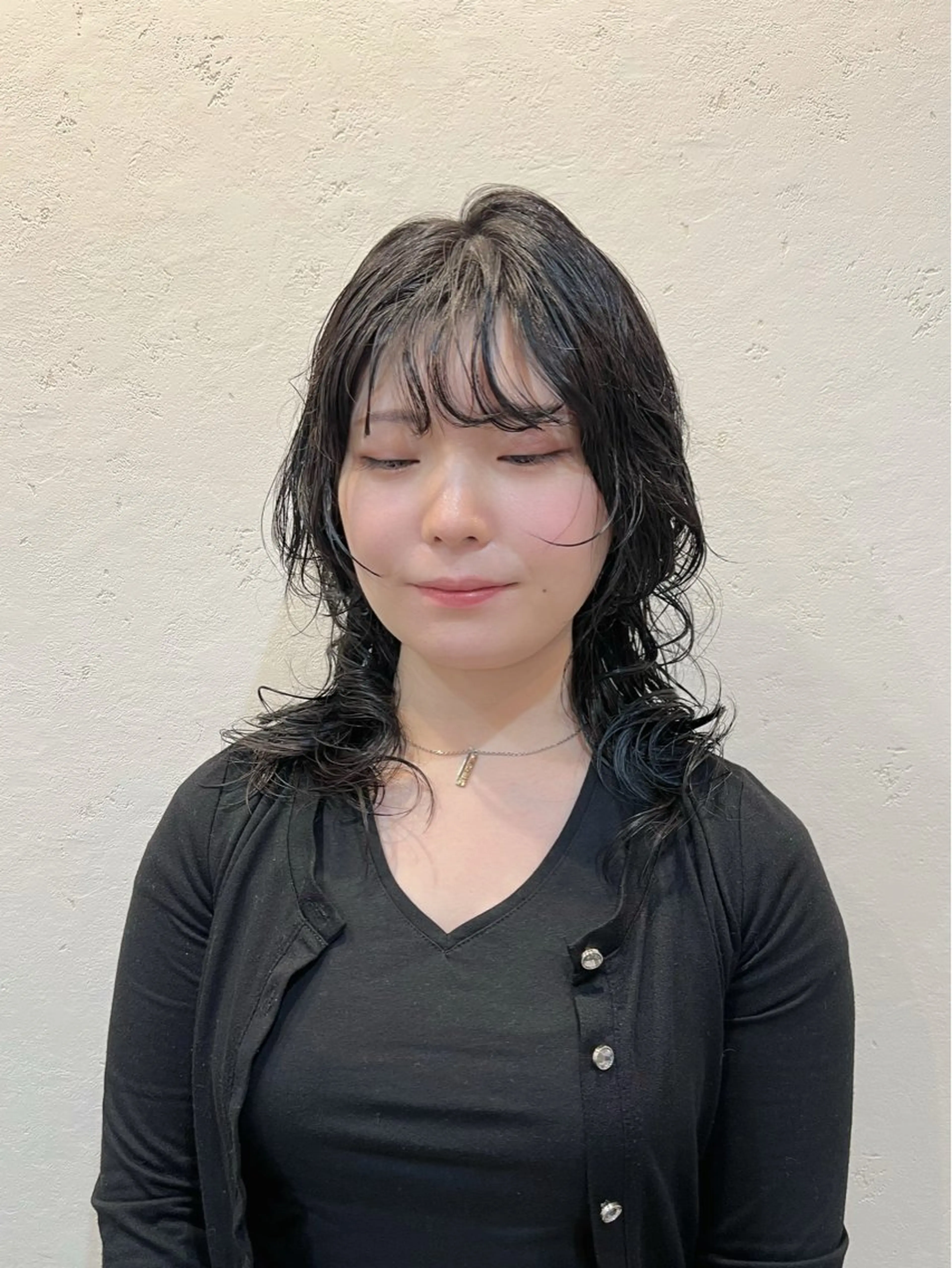 セミロング パーマ セミロングパーマ ウルフカット カット パーマ 工藤 梨花のヘアスタイル