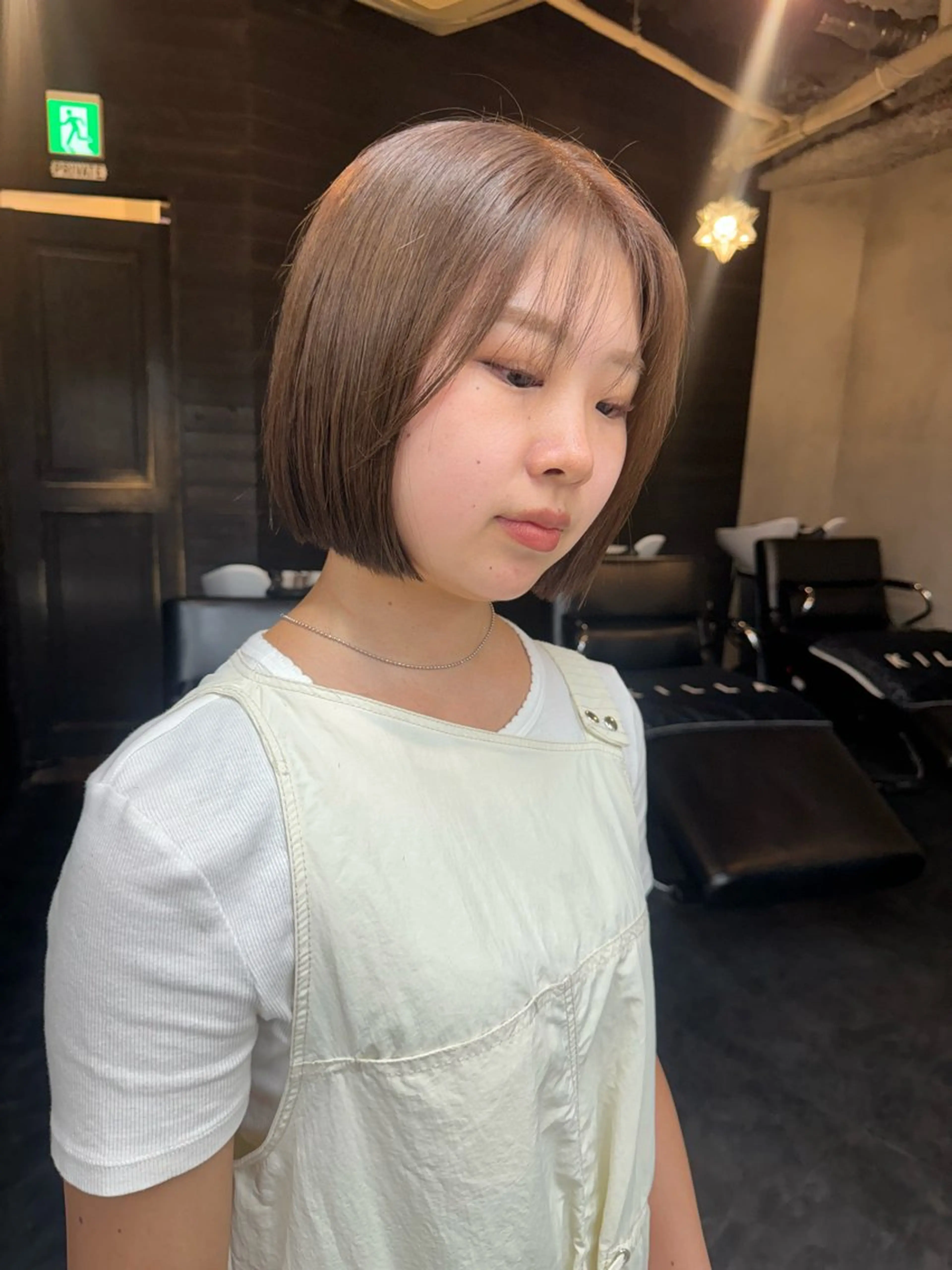 ショート カラー ヘアカラー トリートメント Rico / bob/グレージュのヘアスタイル