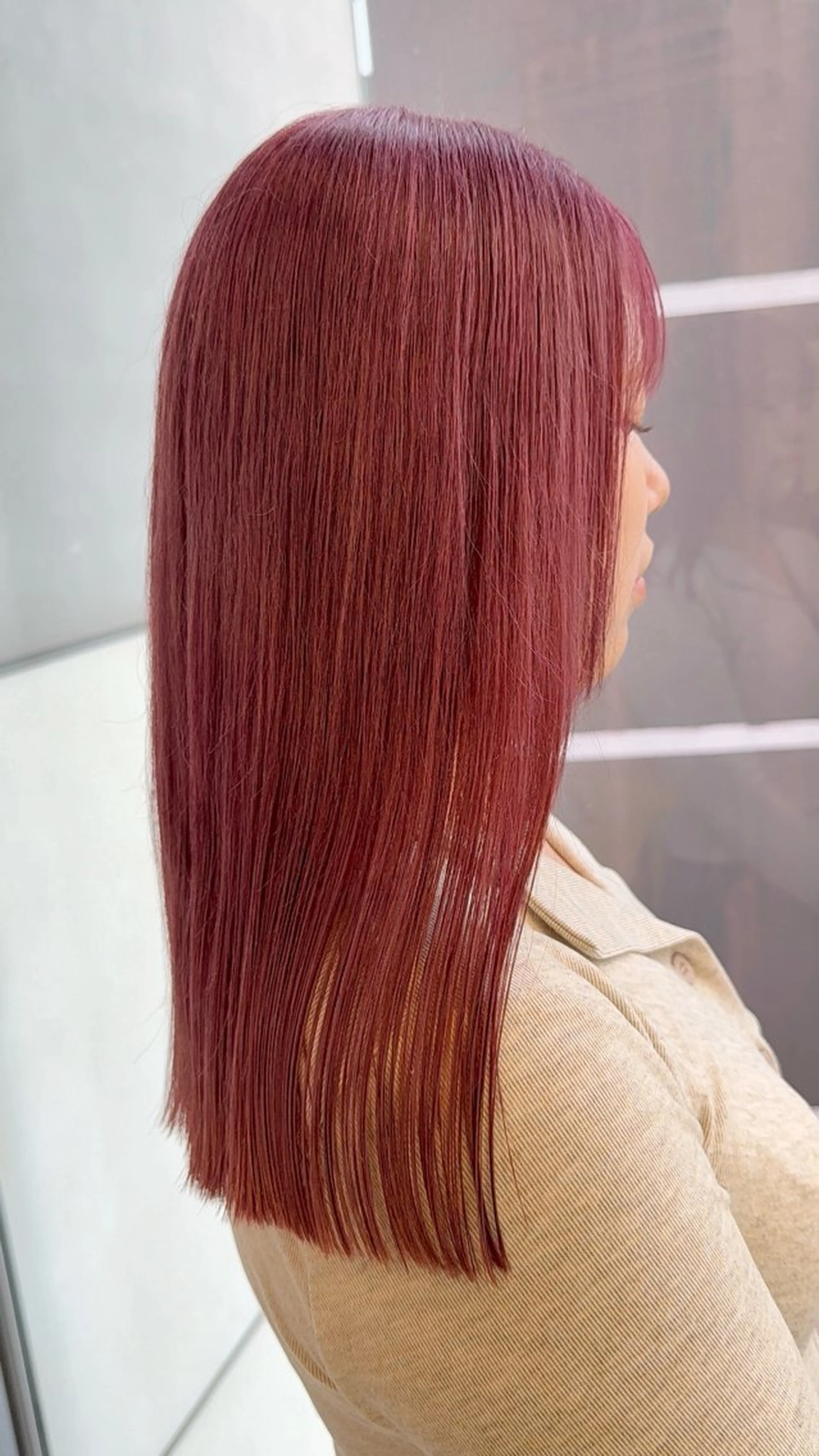 セミロング カラー ひろせ ちかなのヘアスタイル