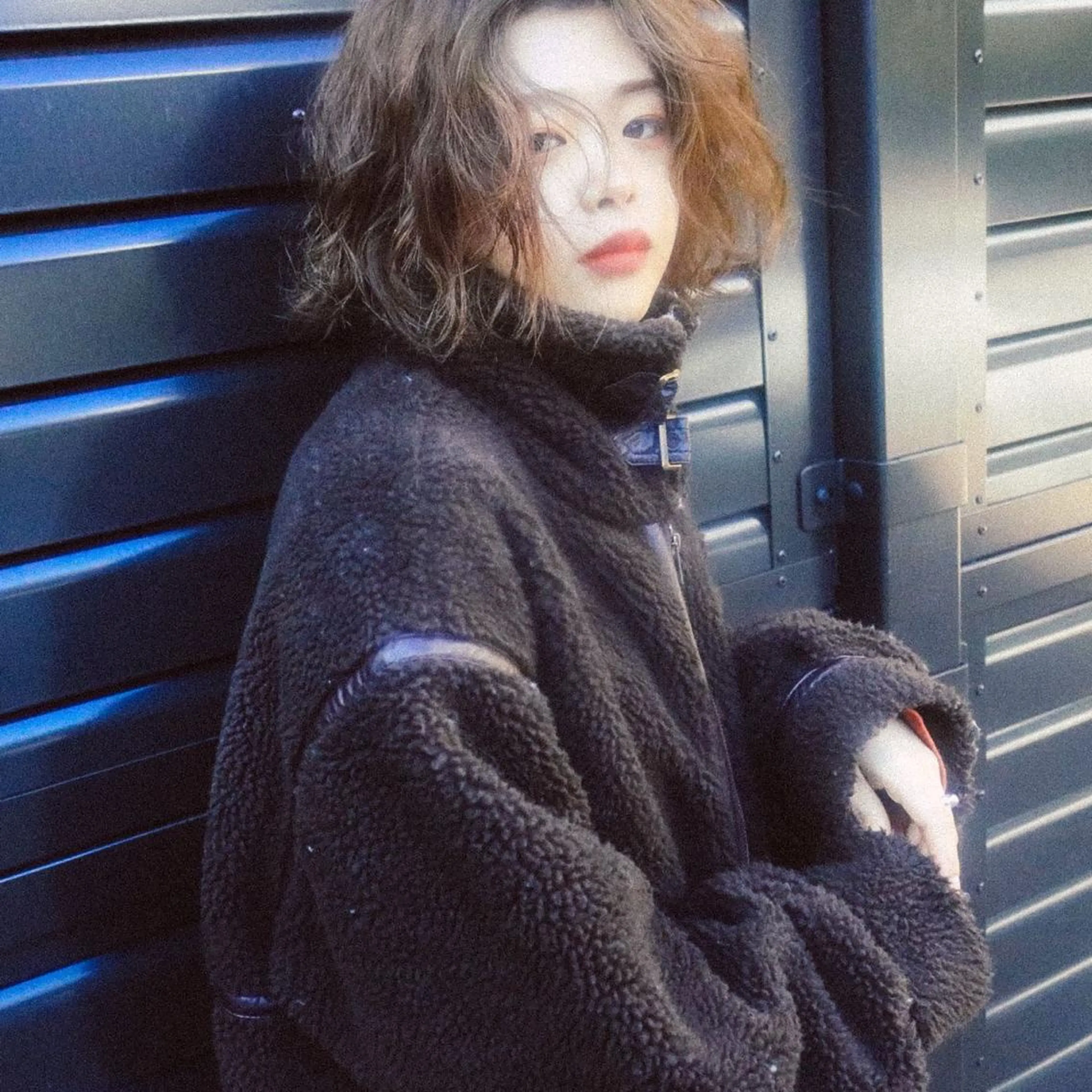 ショート パーマ ケアブリーチ/ エクステ/レイヤーのヘアスタイル