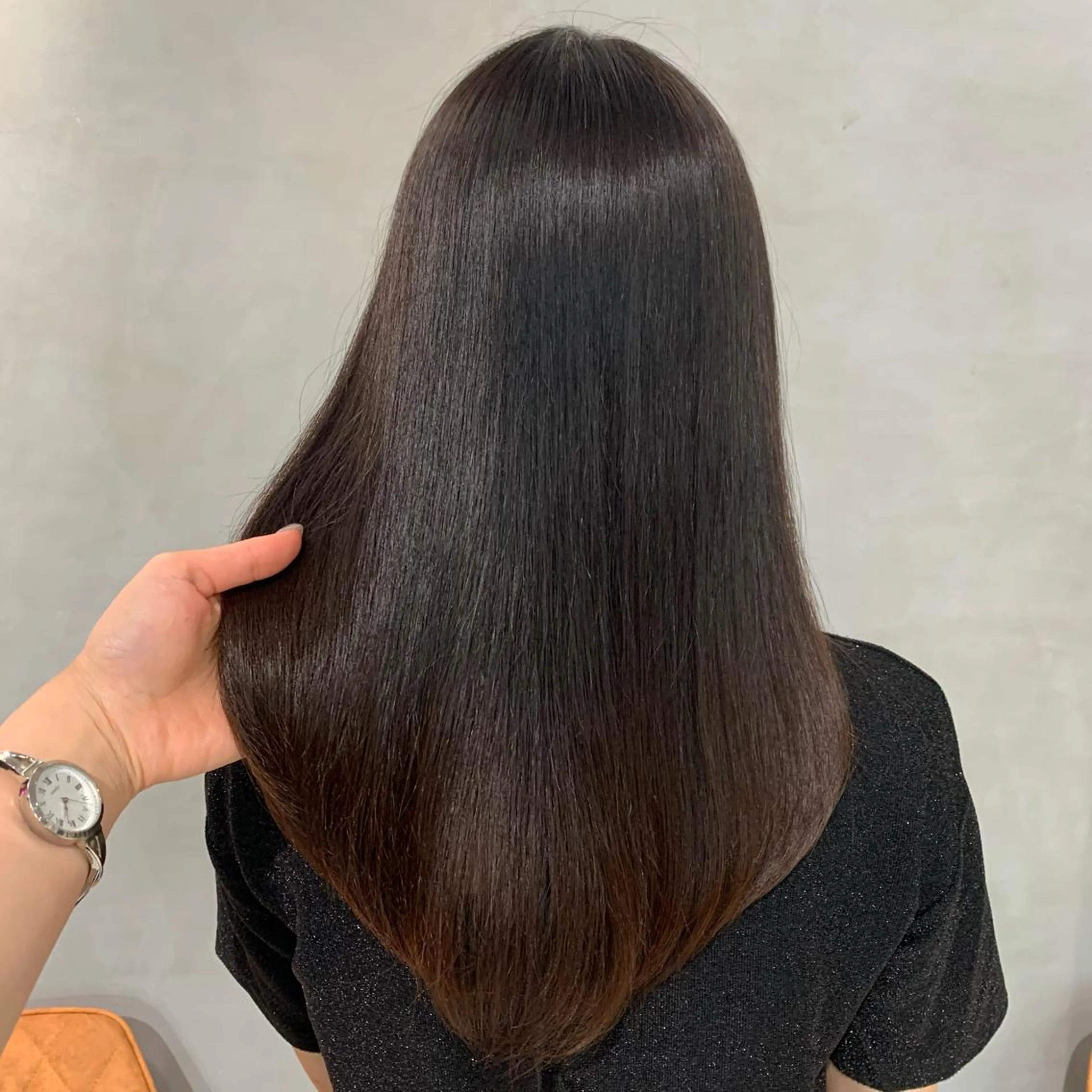 セミロング カラー 縮毛矯正 縮毛矯正 🫧オリーブ/赤み消 し/暗髪🫧野本麗奈のヘアスタイル