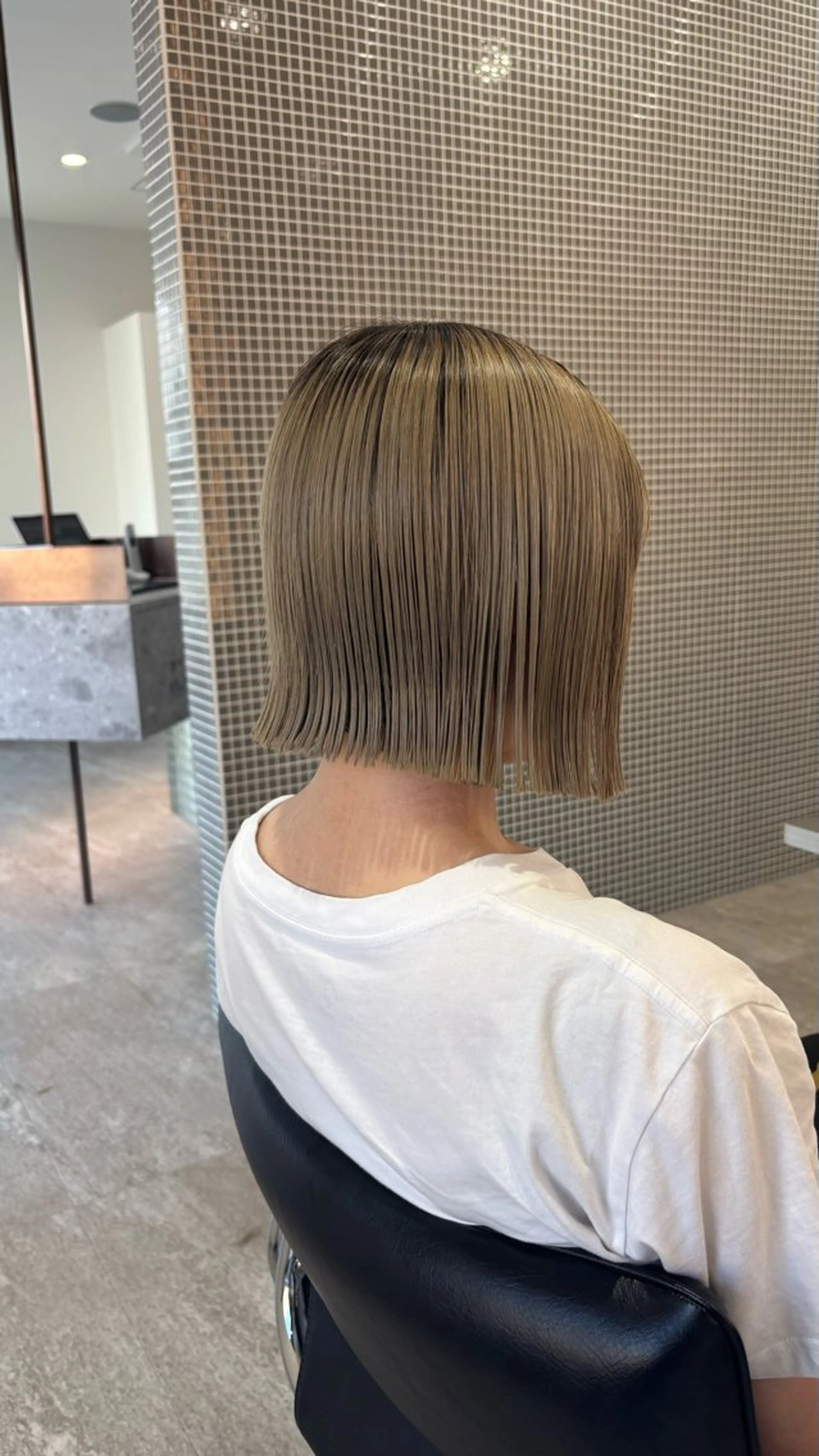 ショート カット トリートメント ハイトーン/レイヤー 艶カラー🎀まおのヘアスタイル