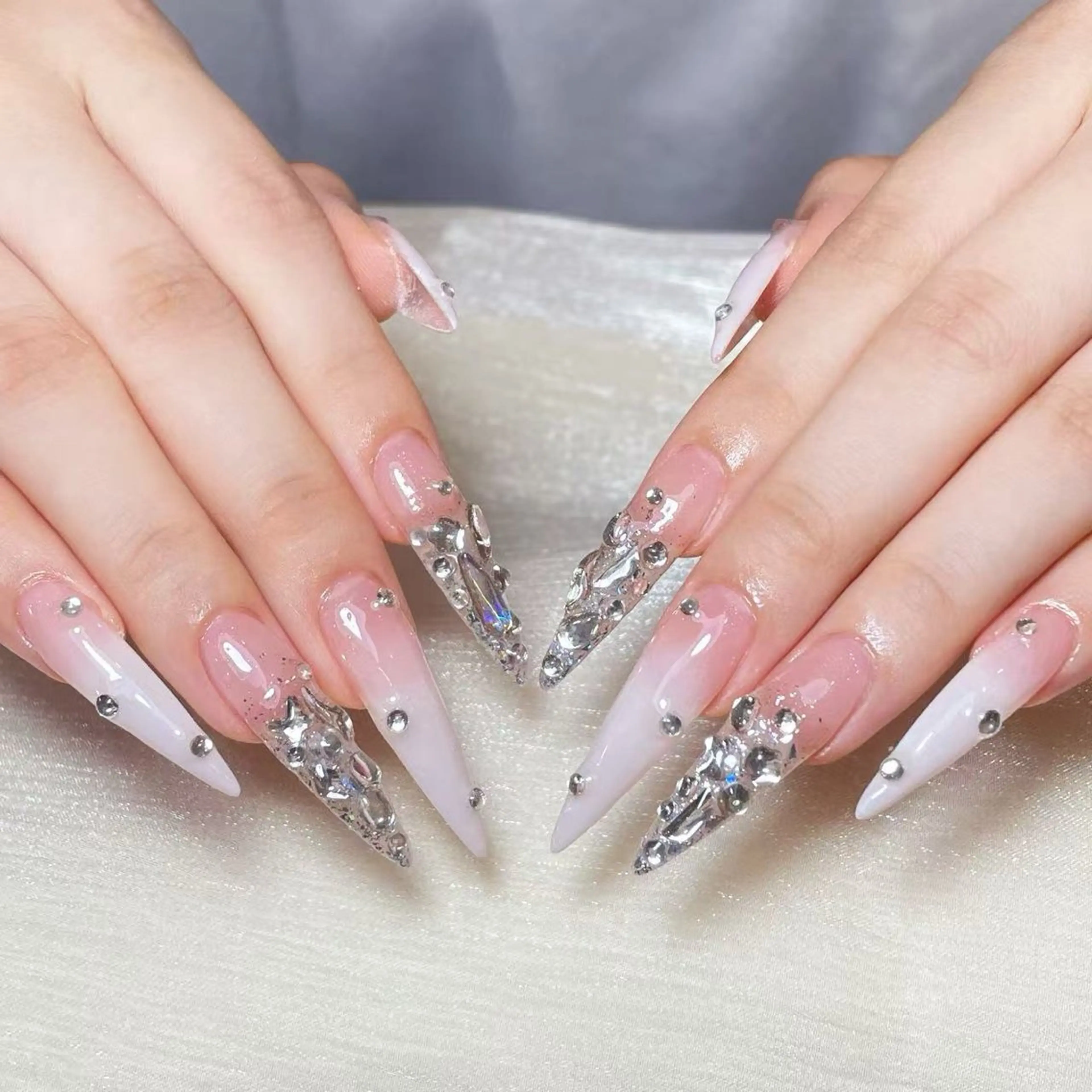 ネイル ハンドネイル ハンドケア DEMAIN- ERIのネイルデザイン