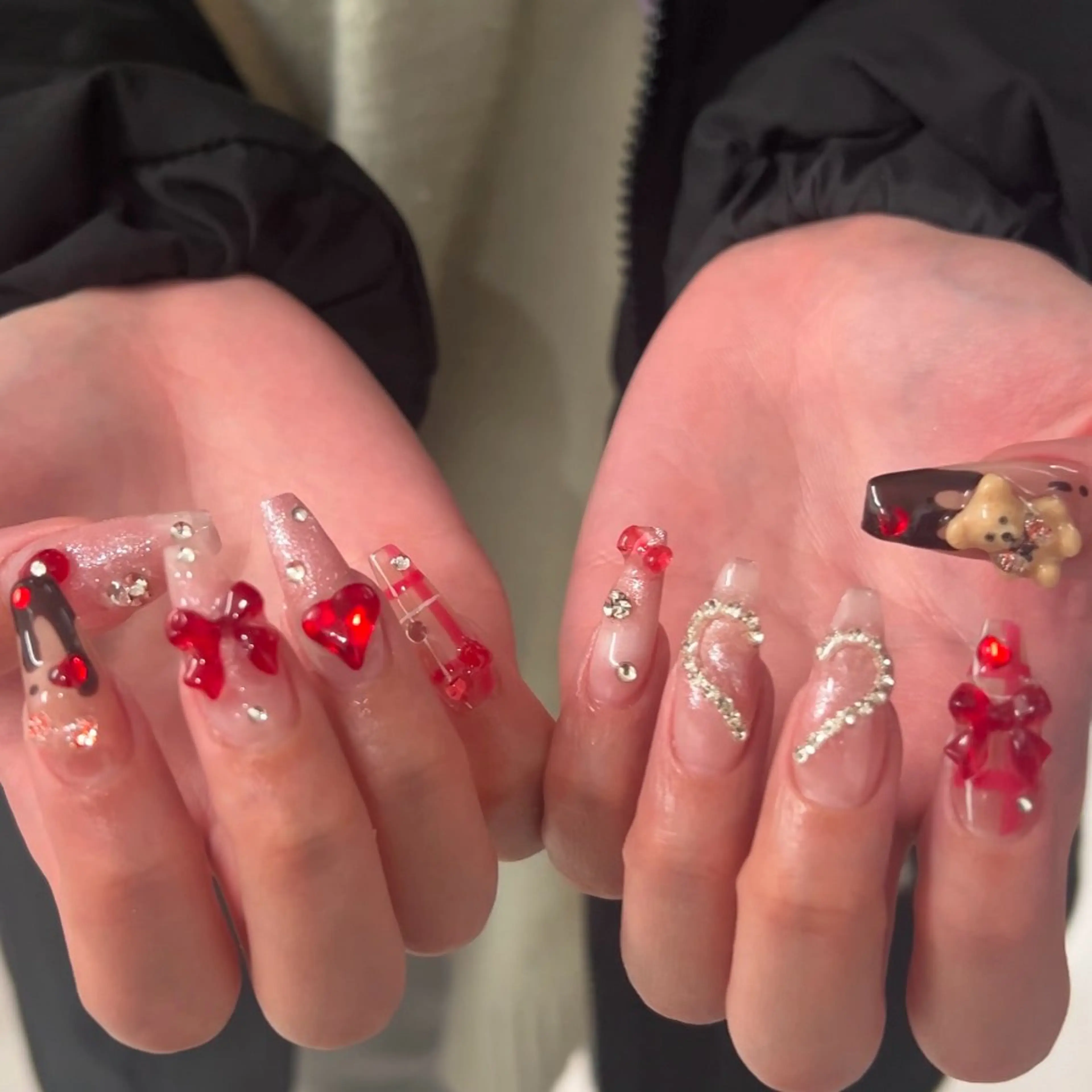 ネイル MODA MANAMIᵕ̈のネイルデザイン