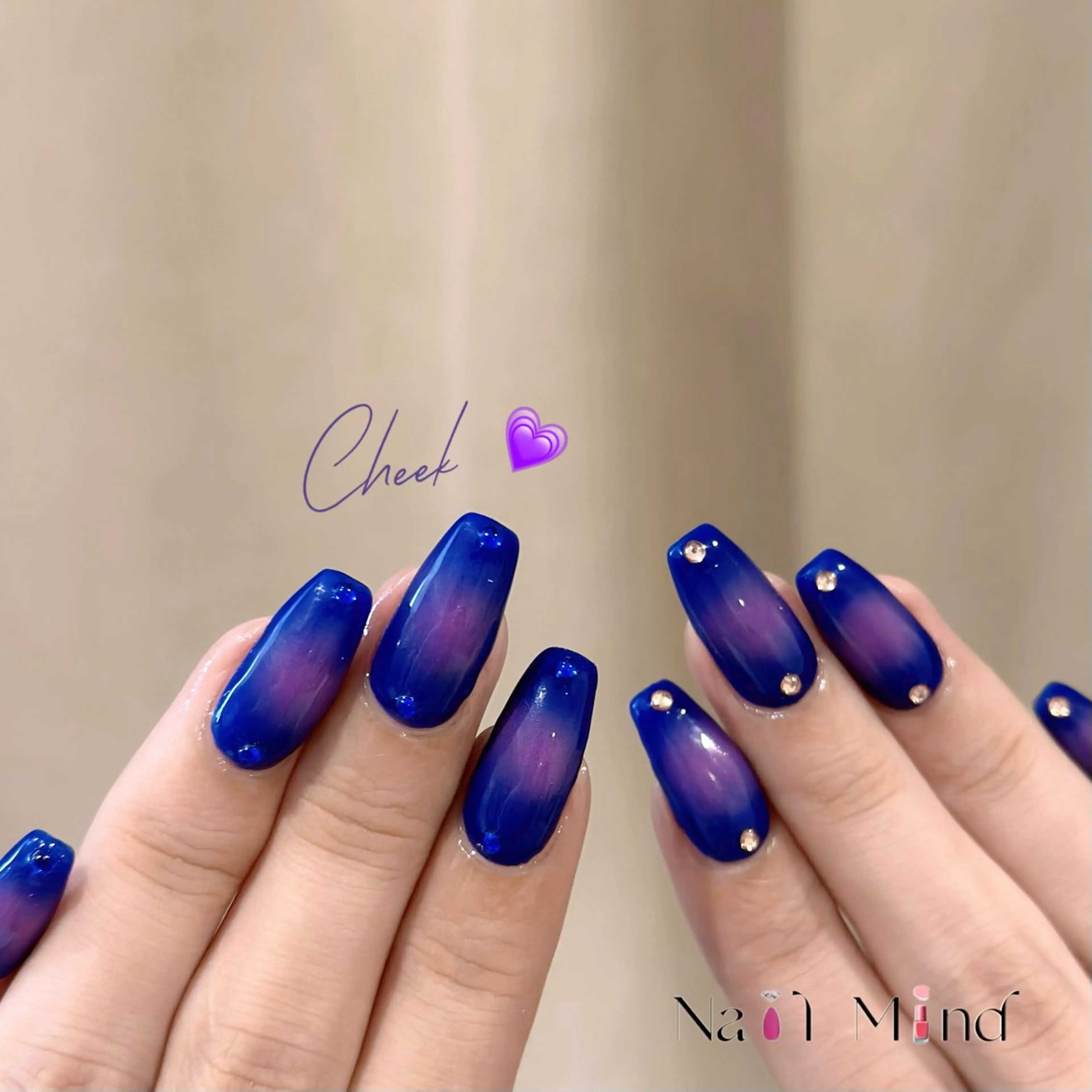ネイル ブルー チークネイル ピンク パープル ストーンネイル ハンドネイル Nail Mind (NaONail）のネイルデザイン