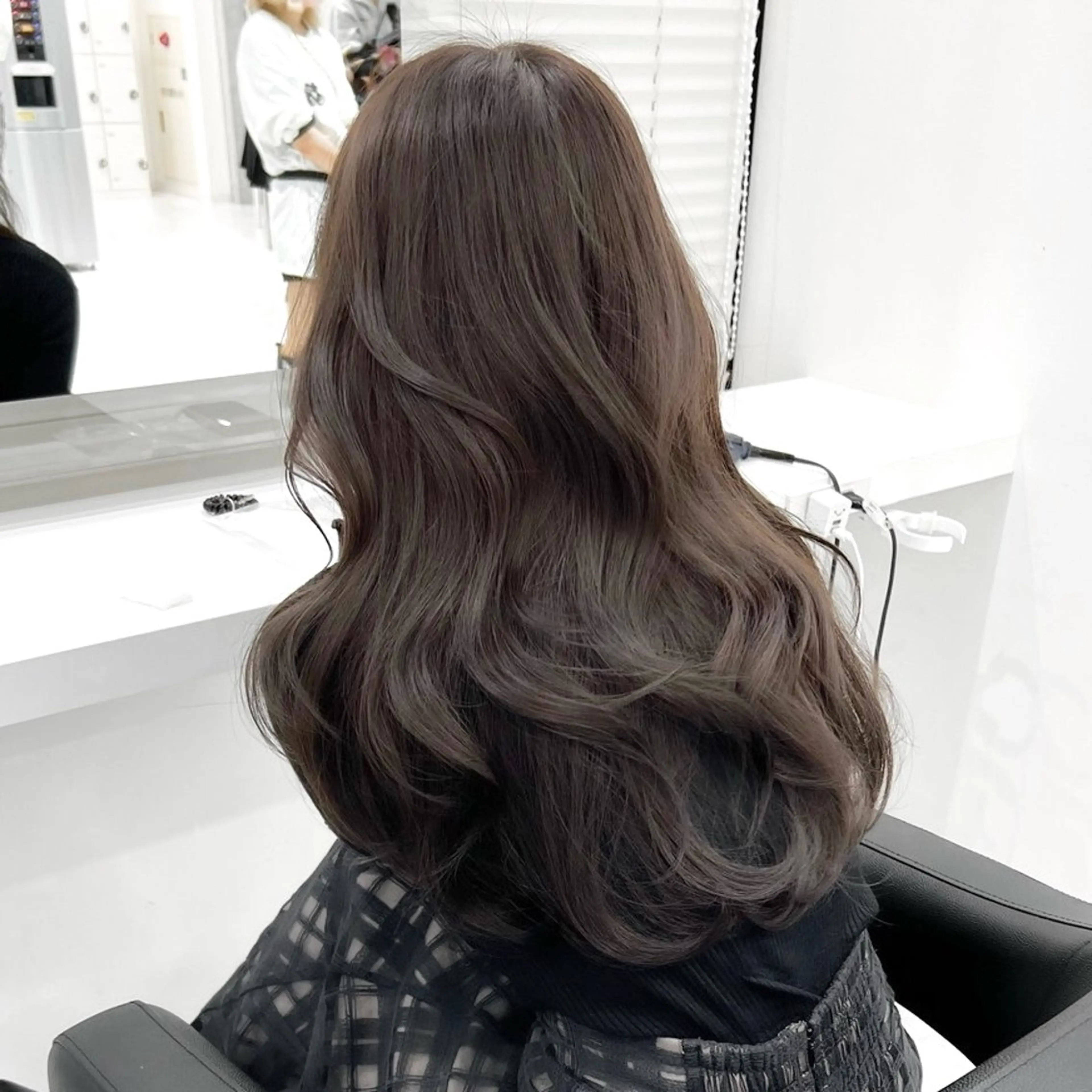 ロング カラー ヘアアレンジ 【公式】DISCO銀 座🪩トレンド🪽のヘアスタイル