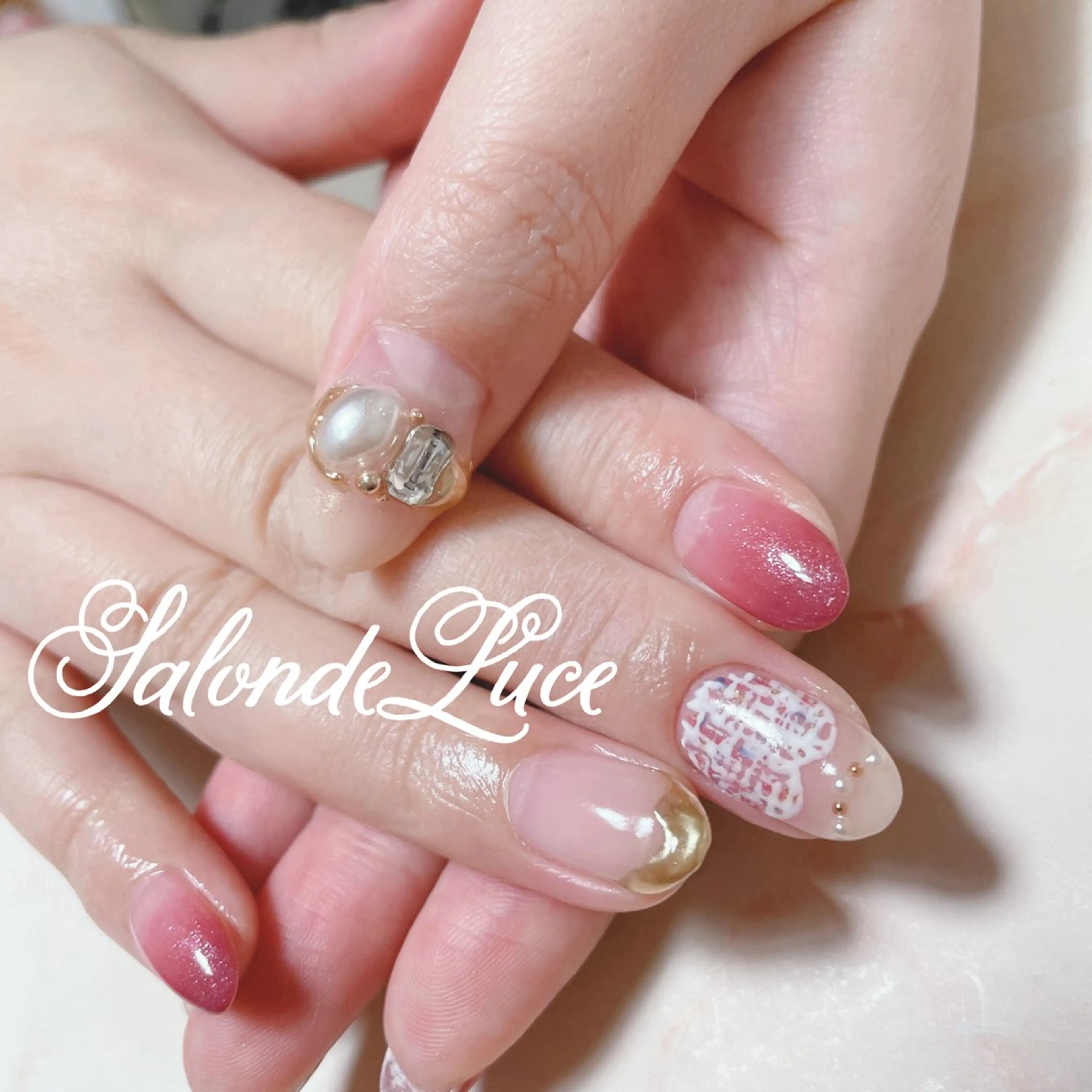 ネイル グラデーション Salon de Luceのネイルデザイン