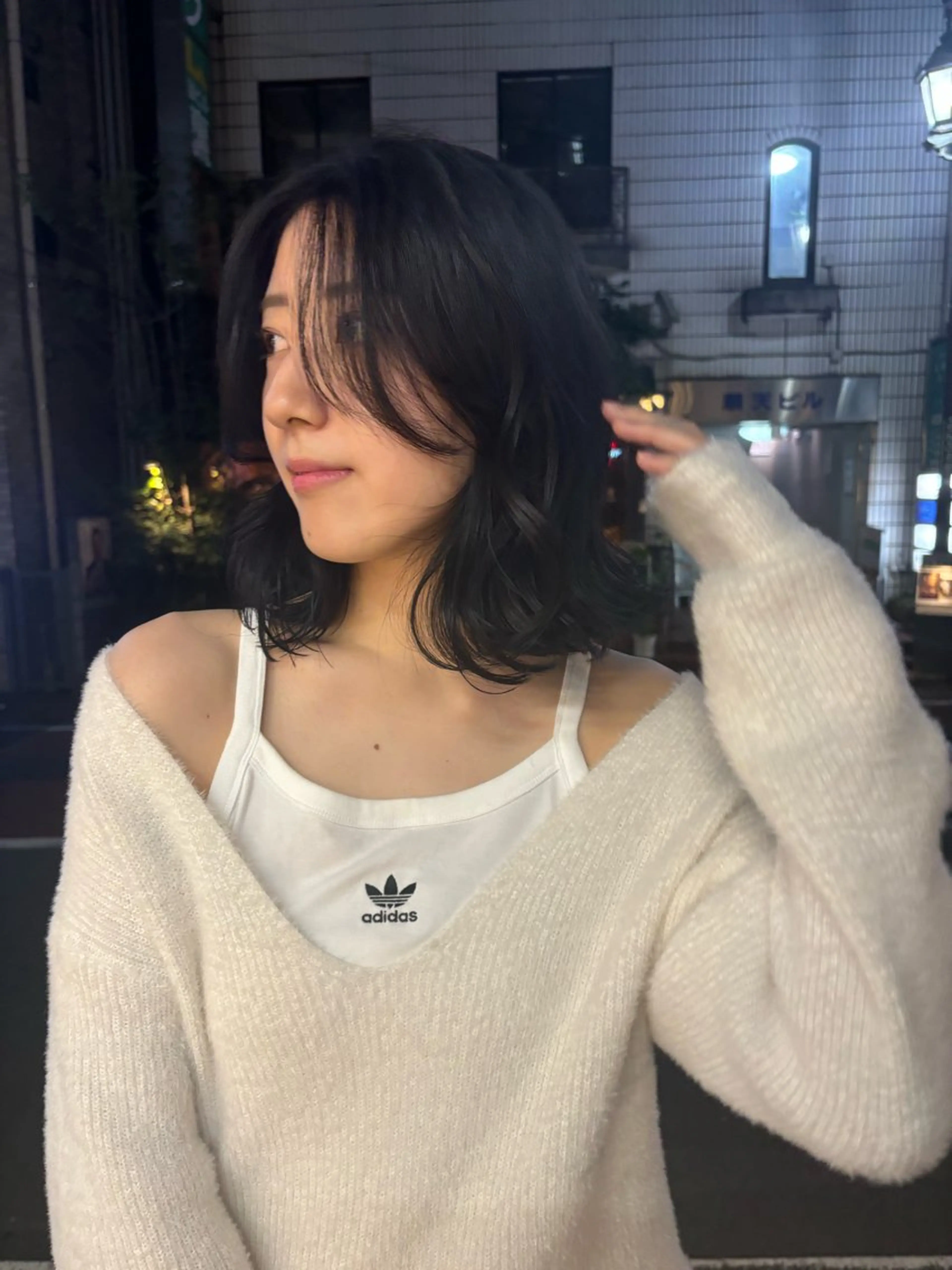 ミディアム Lisa🪄似合わせ ／デザインカラーのヘアスタイル