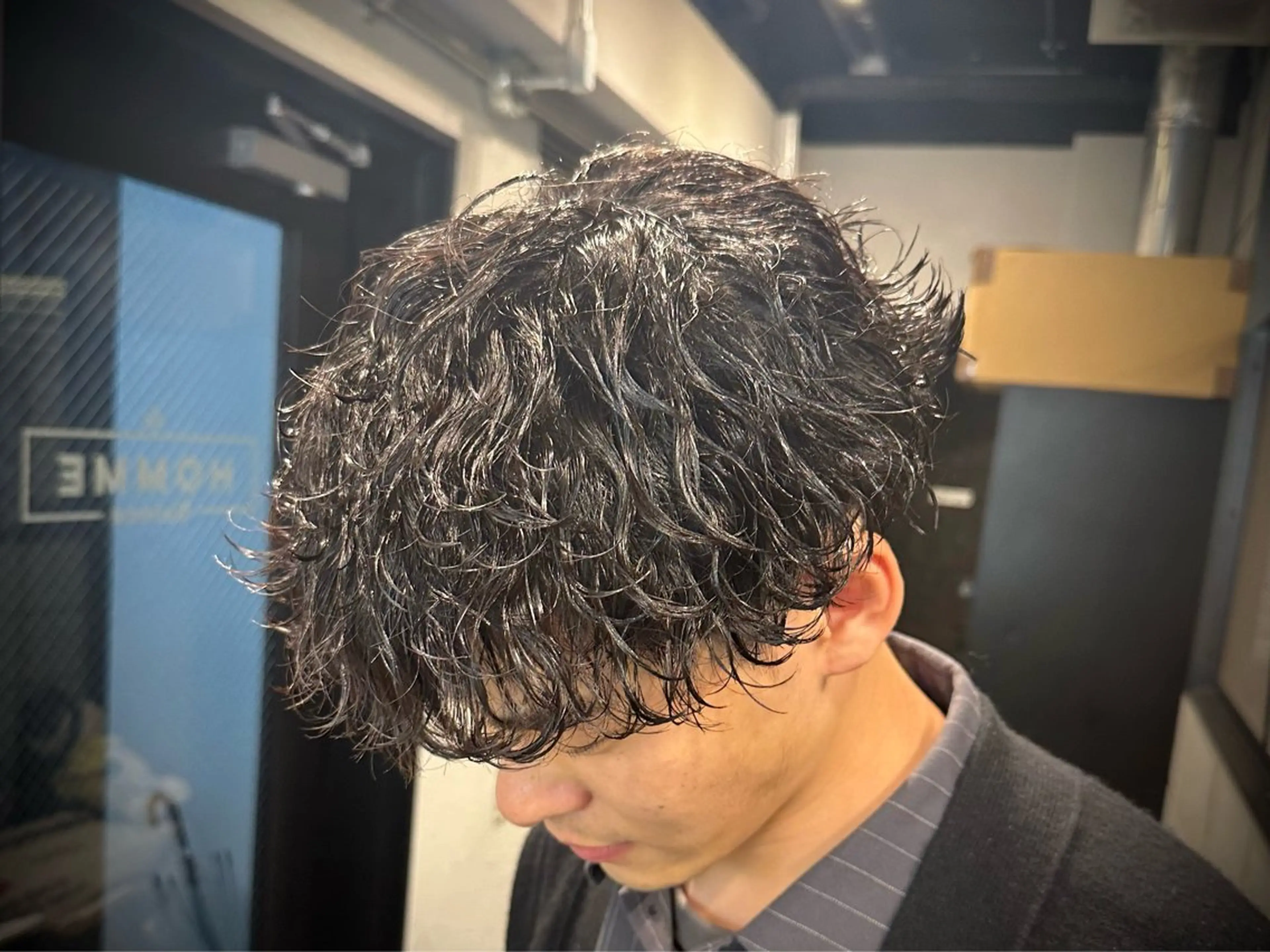 ショート パーマ メンズ メンズパーマ 波巻きパーマ スパイラルパーマ カット パーマ トリートメント ツイスパ/メンズ パーマ/歩夢のヘアスタイル