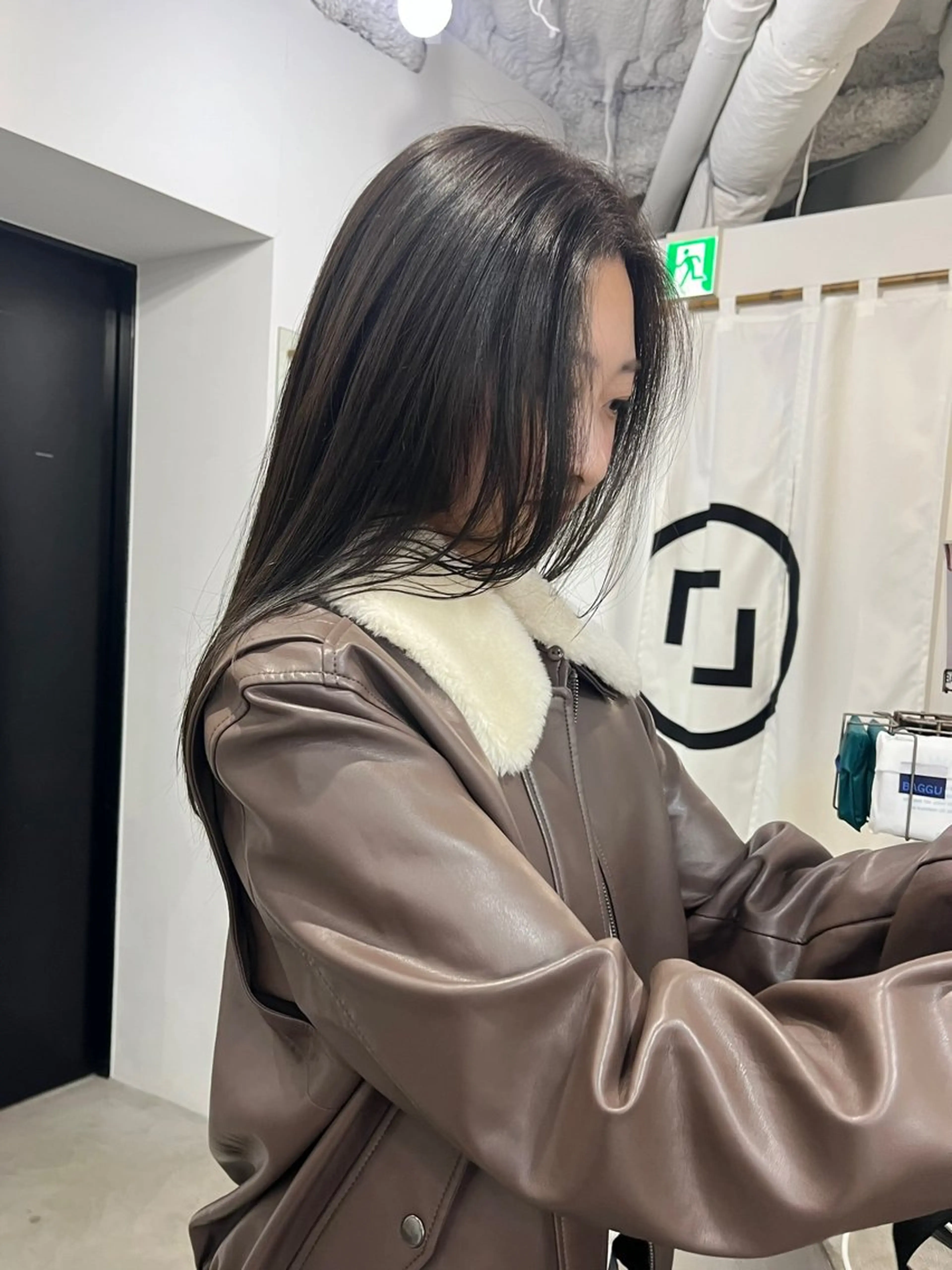 ロング カラー 縮毛矯正 nishihama nanaのヘアスタイル