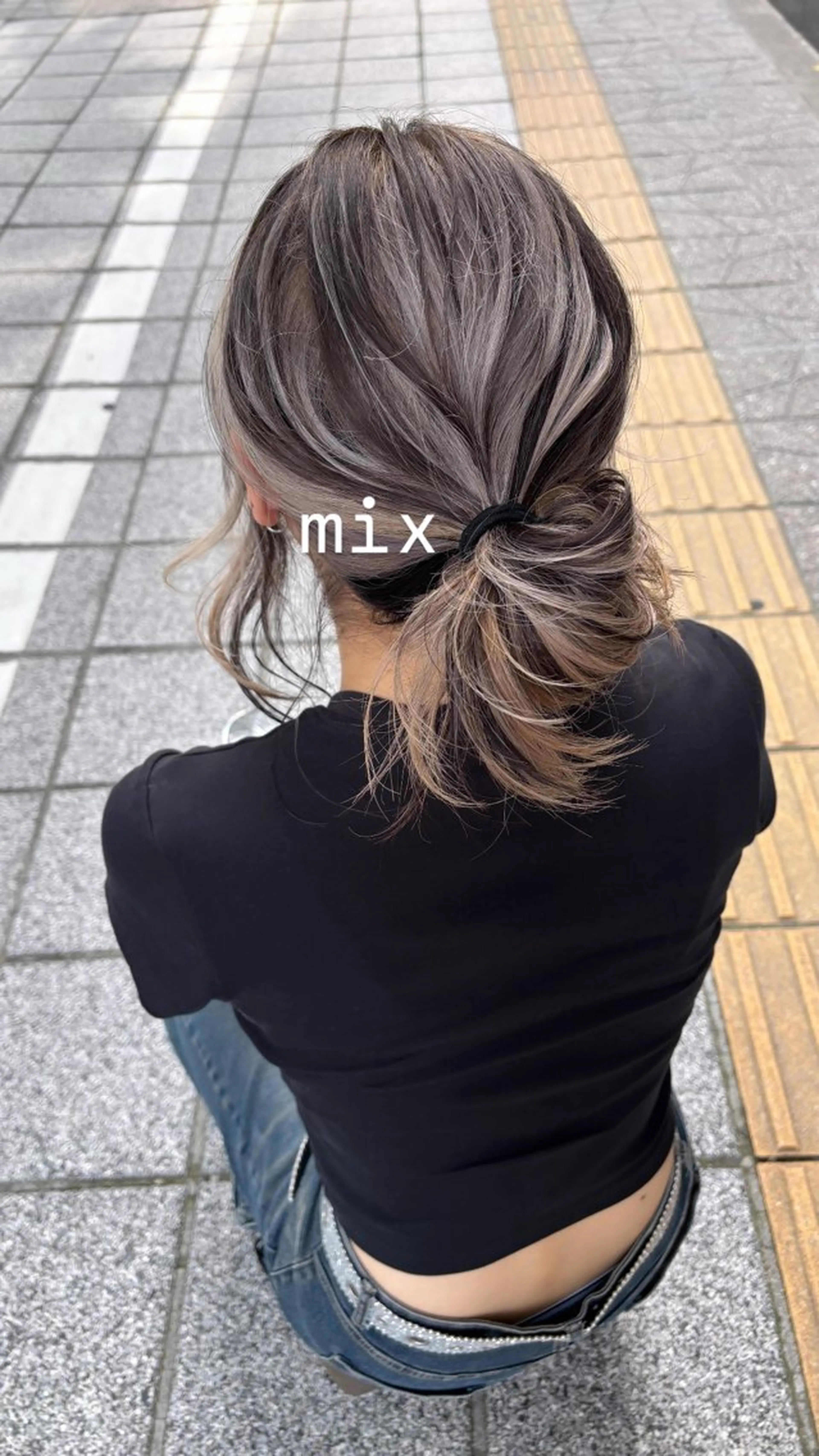 セミロング カラー ヘアカラー 🍓ハイトーンカラー 🎀nene🍓のヘアスタイル