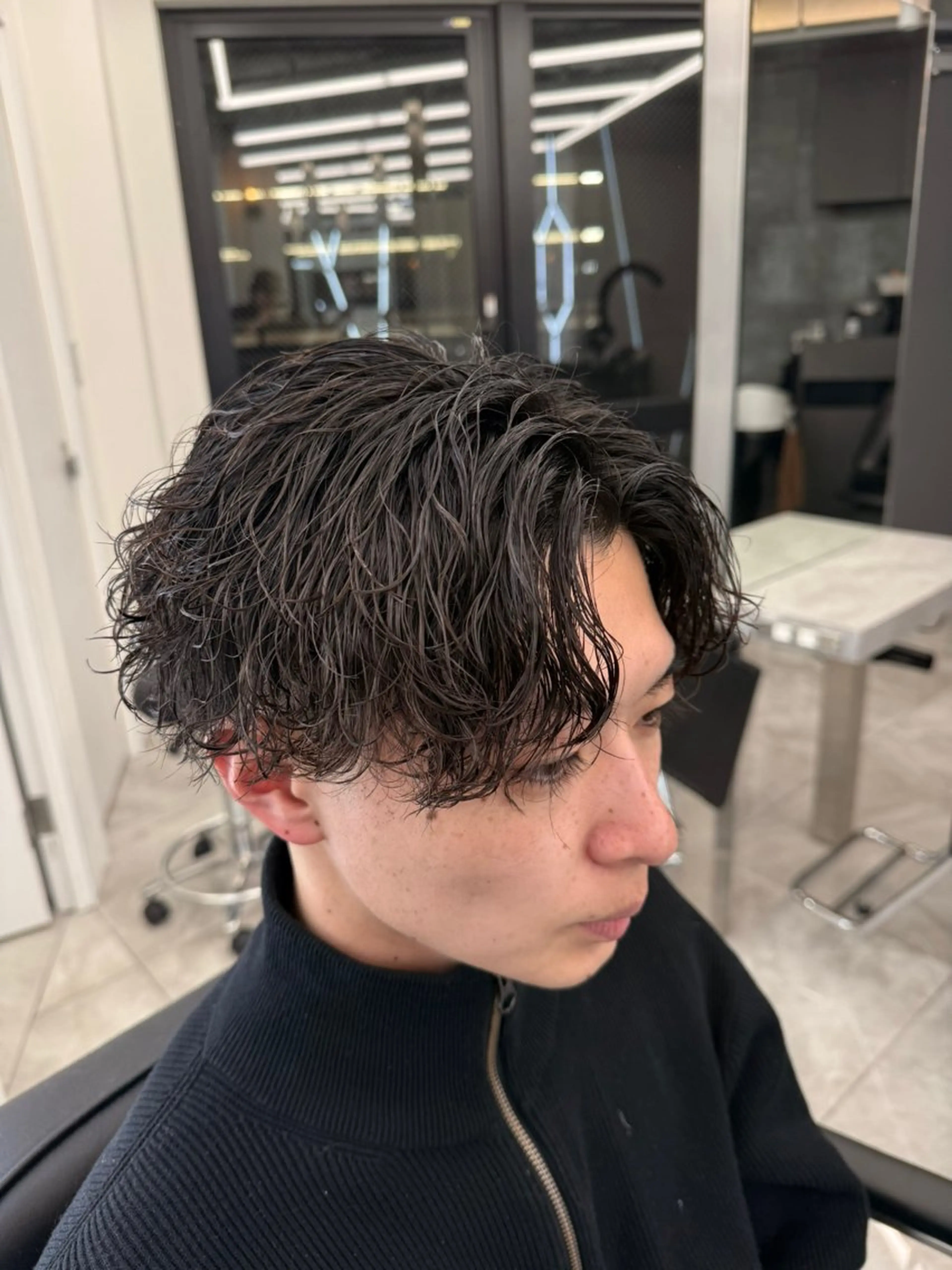 ミディアム パーマ メンズ カット パーマ メンズ特化美容師/ 四辻 凱斗のヘアスタイル