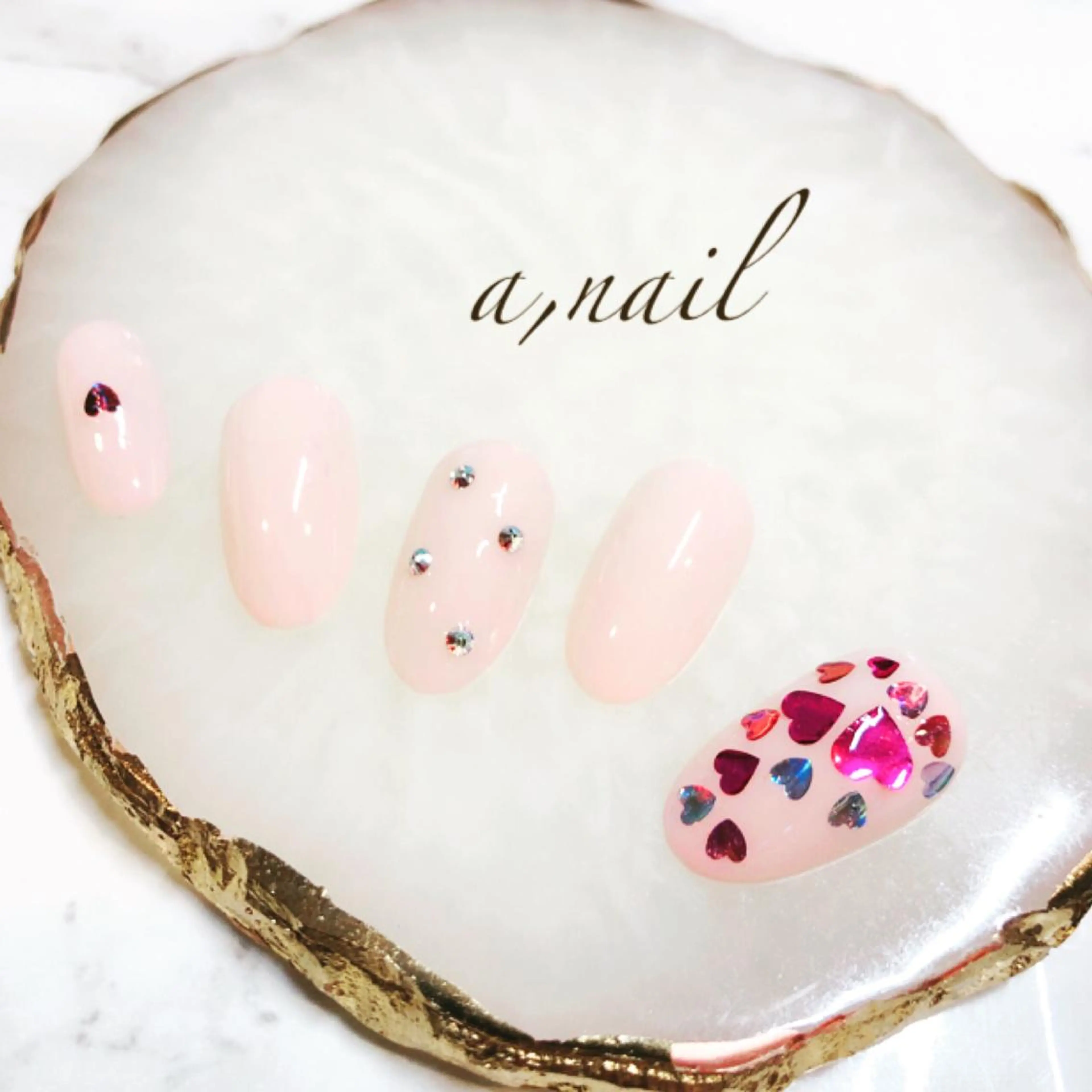 ネイル フットネイル ハート ラメ(グリッター) ニュアンスネイル オフィスネイル ハンドネイル ネイルサロン エーネイルのネイルデザイン