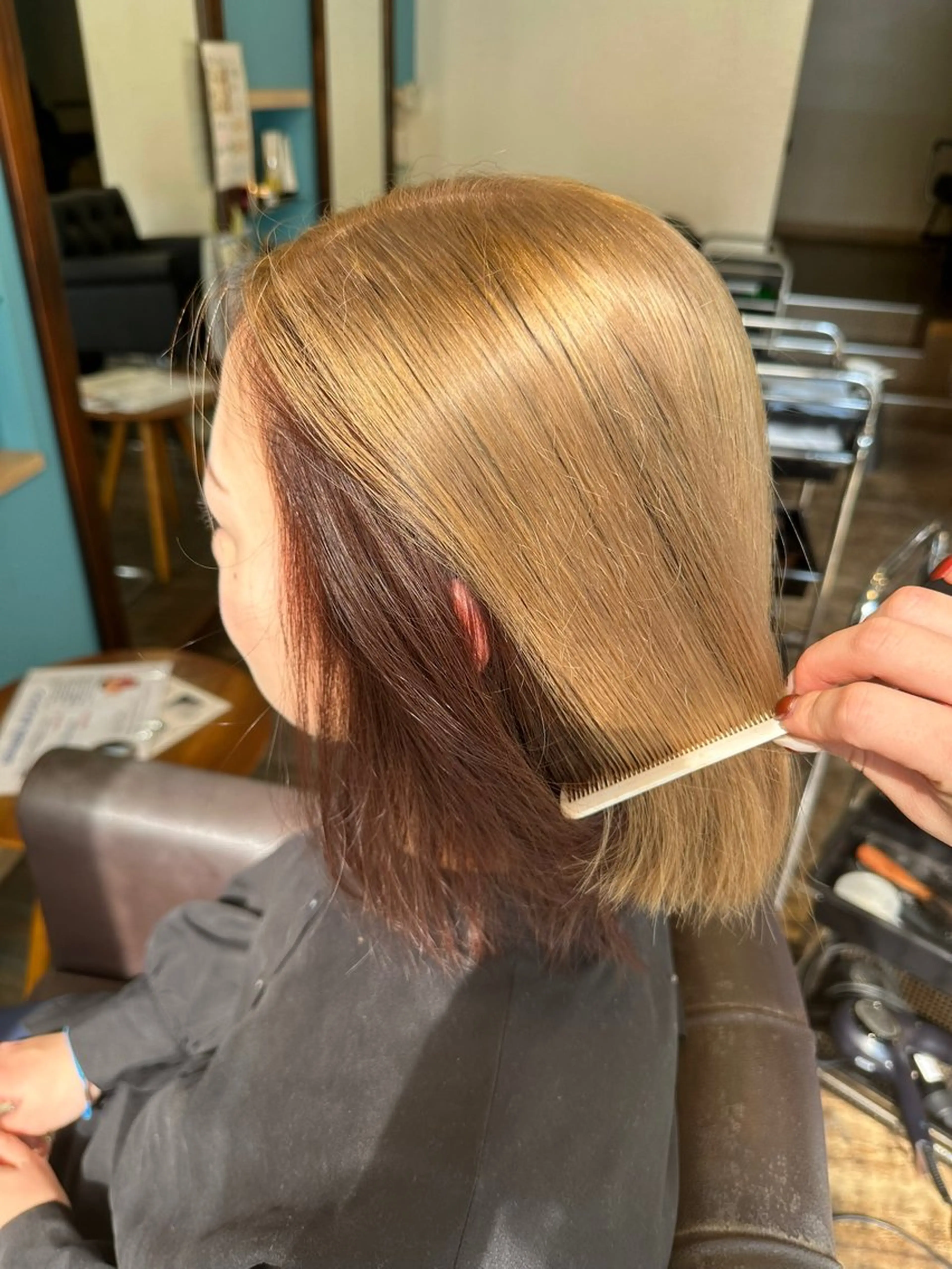 ミディアム カラー ヘアカラー 安達 望のヘアスタイル