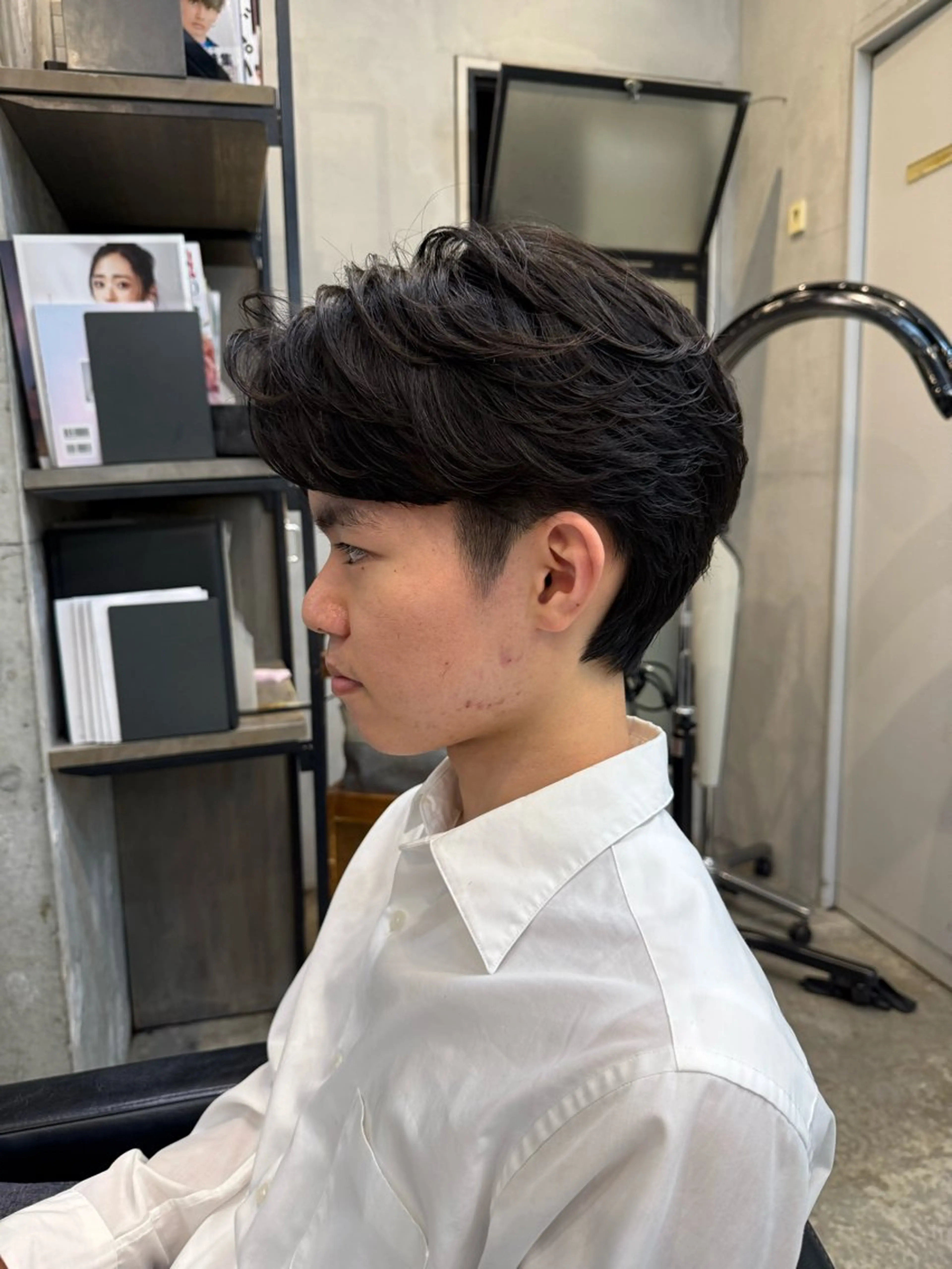 パーマ メンズ センターパート メンズパーマ パーマ 川口開世 cutのヘアスタイル