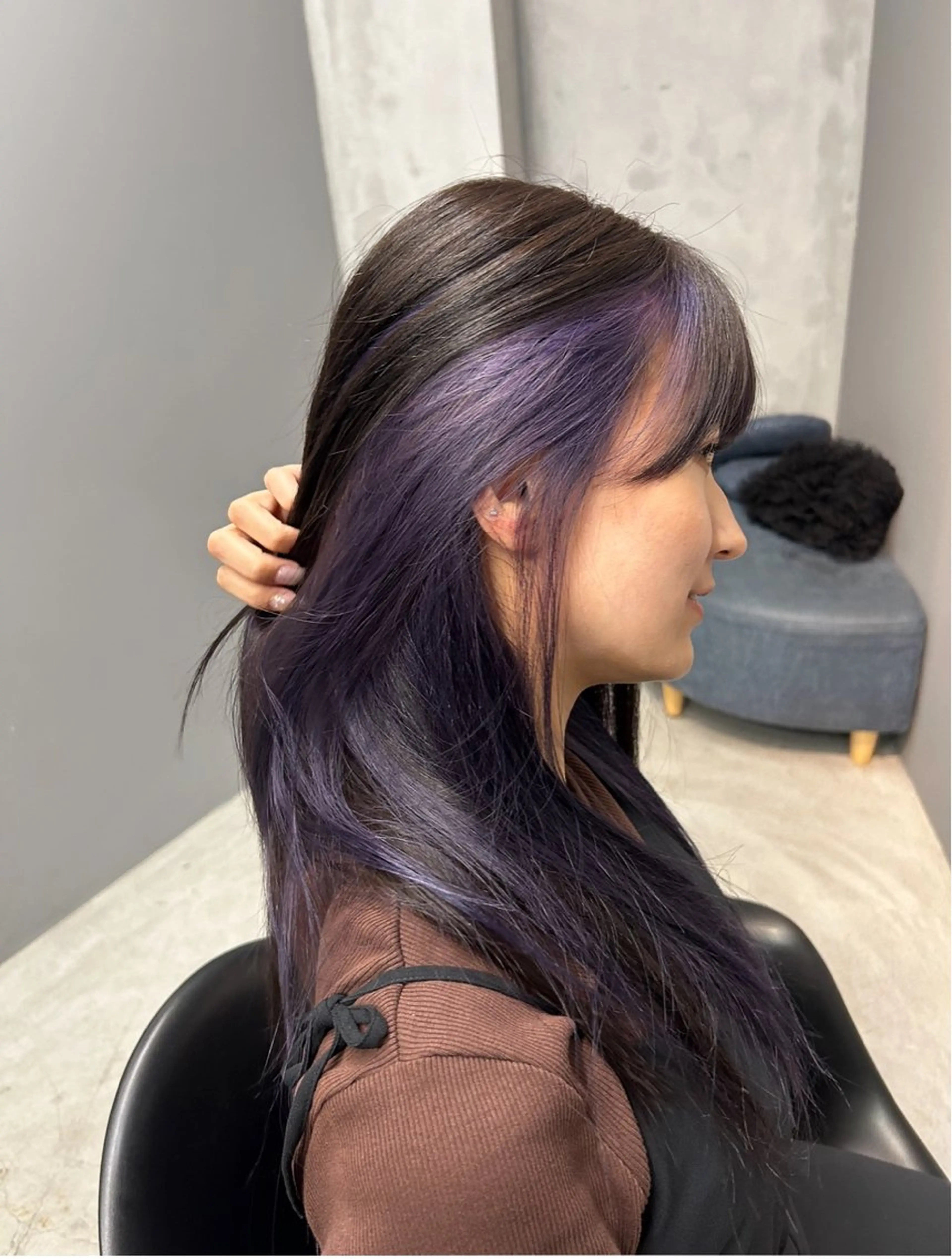 ロング カラー インナーカラー ラベンダーカラー シルバー ヘアカラー 江坂/ 上垣美月のヘアスタイル