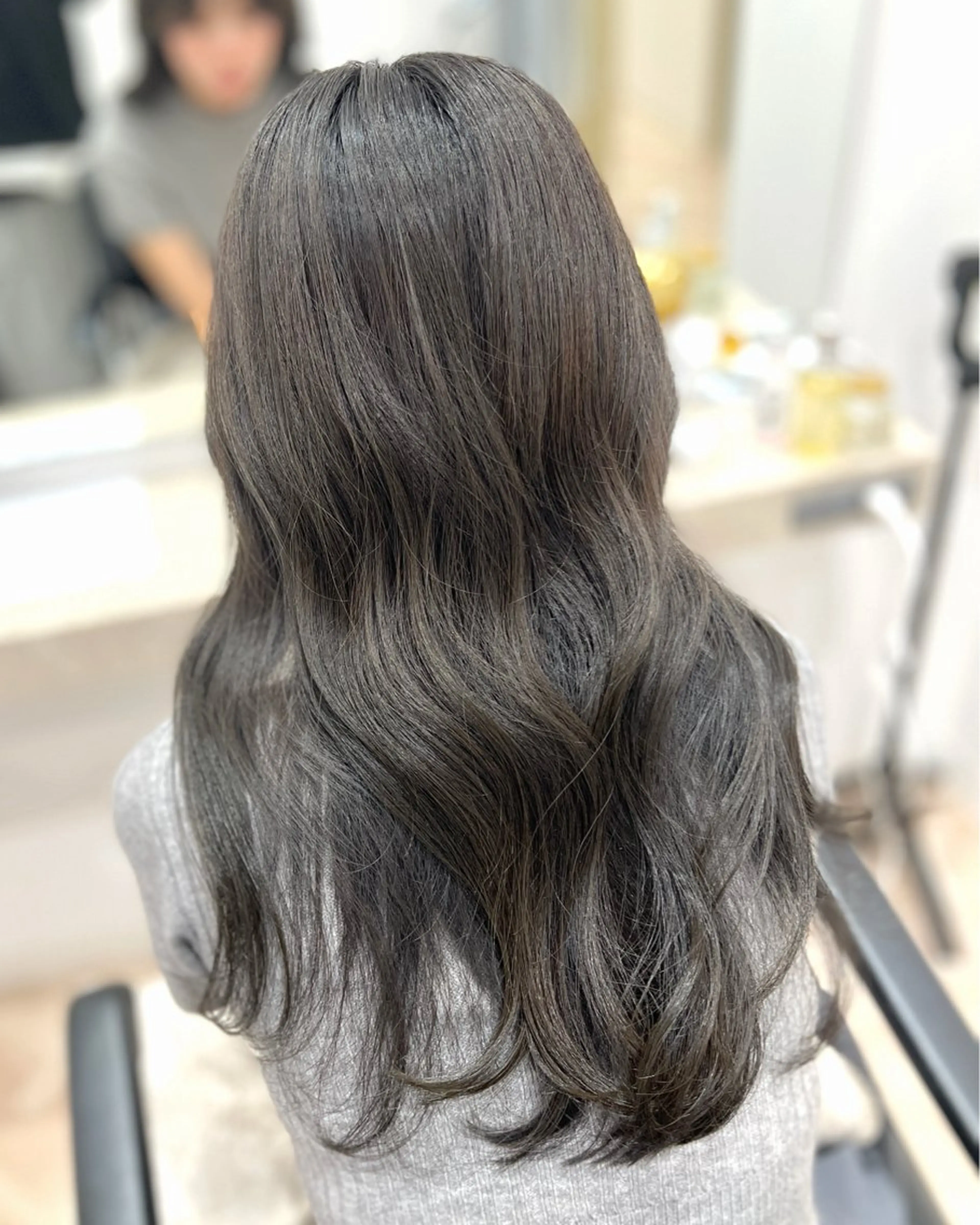 ロング カラー グレージュ オリーブグレージュ オリーブグレー カット ヘアカラー トリートメント 顔まわり職人🇰🇷 韓国ヘア/KAITOのヘアスタイル