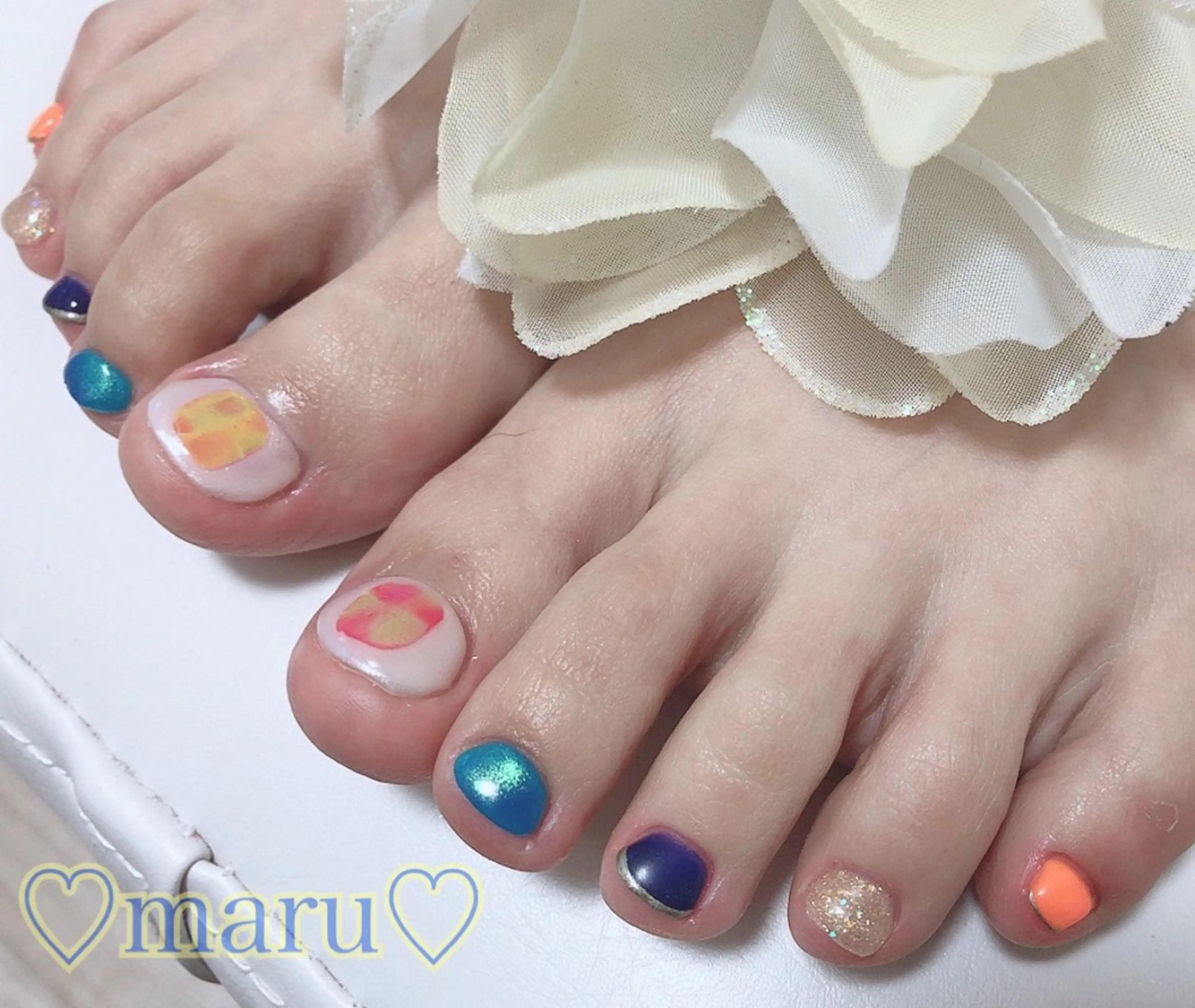 ネイル ハンドネイル フットネイル まるみ ♡のネイルデザイン