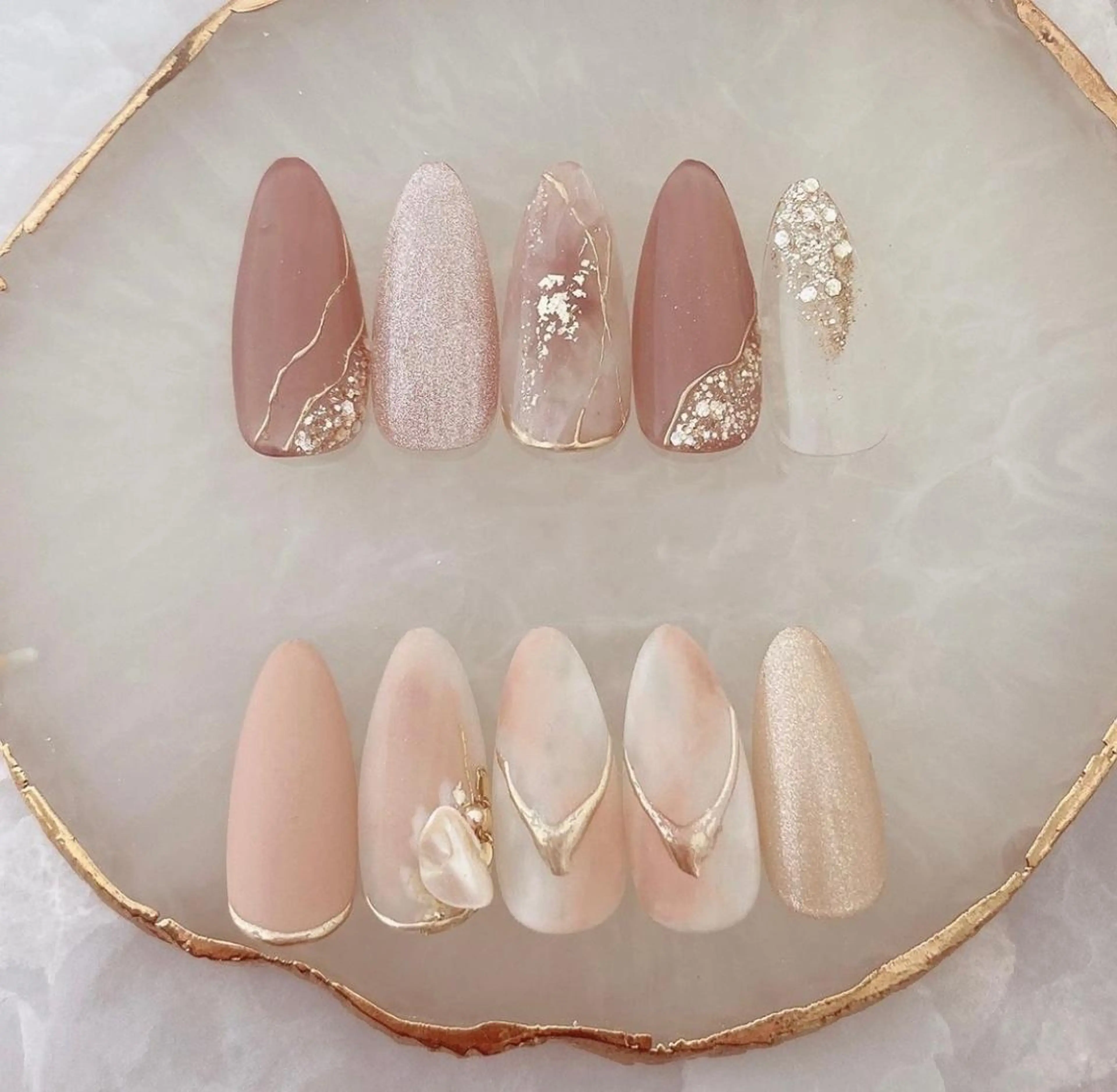 ネイル クリアネイル 長さ出し フットネイル フレンチネイル ジェルネイル 大塚眉毛|ハンドケア |肌管理の眉毛・アイブロウイメージ