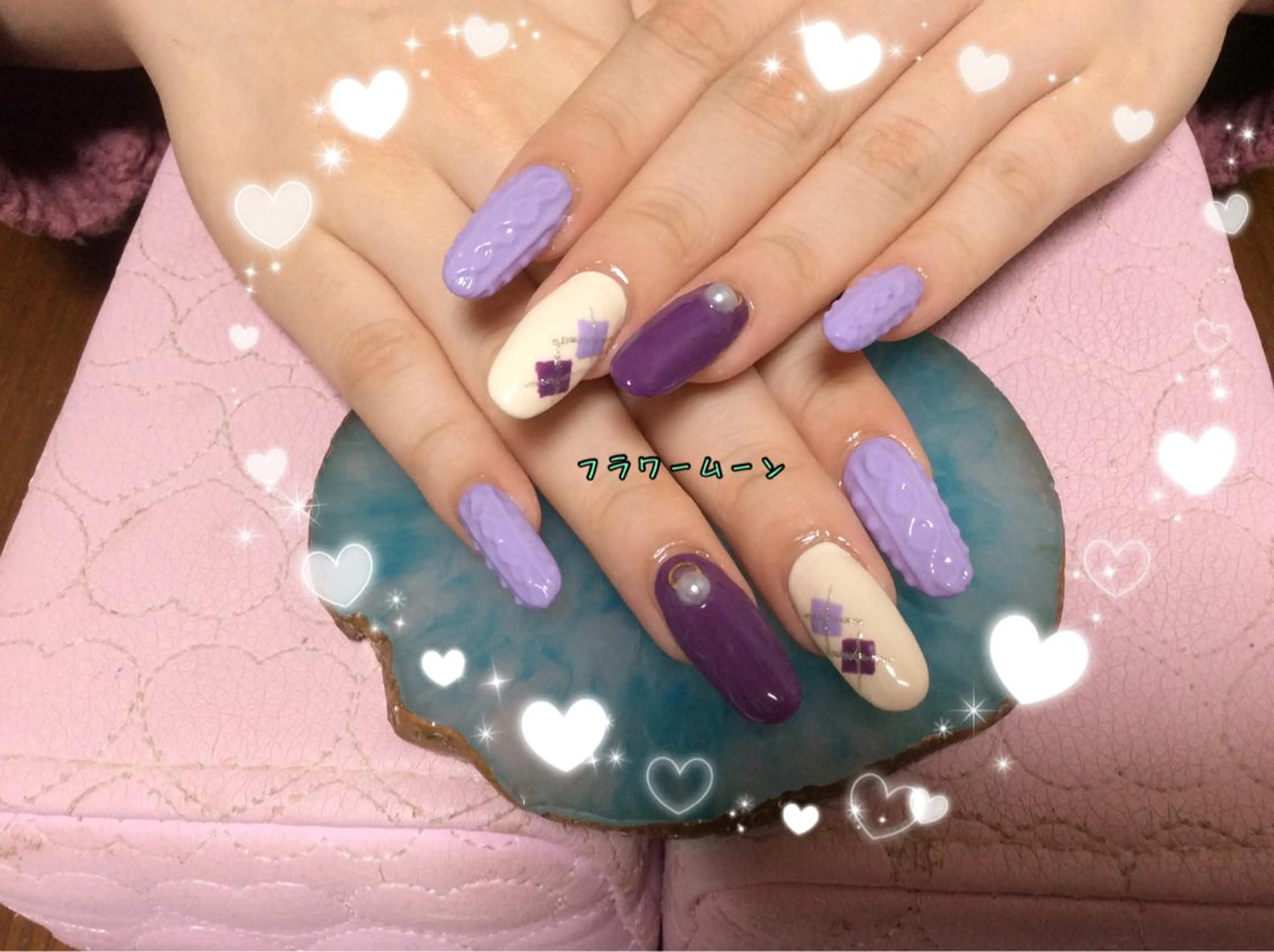 ネイル フラワー ムーンのネイルデザイン