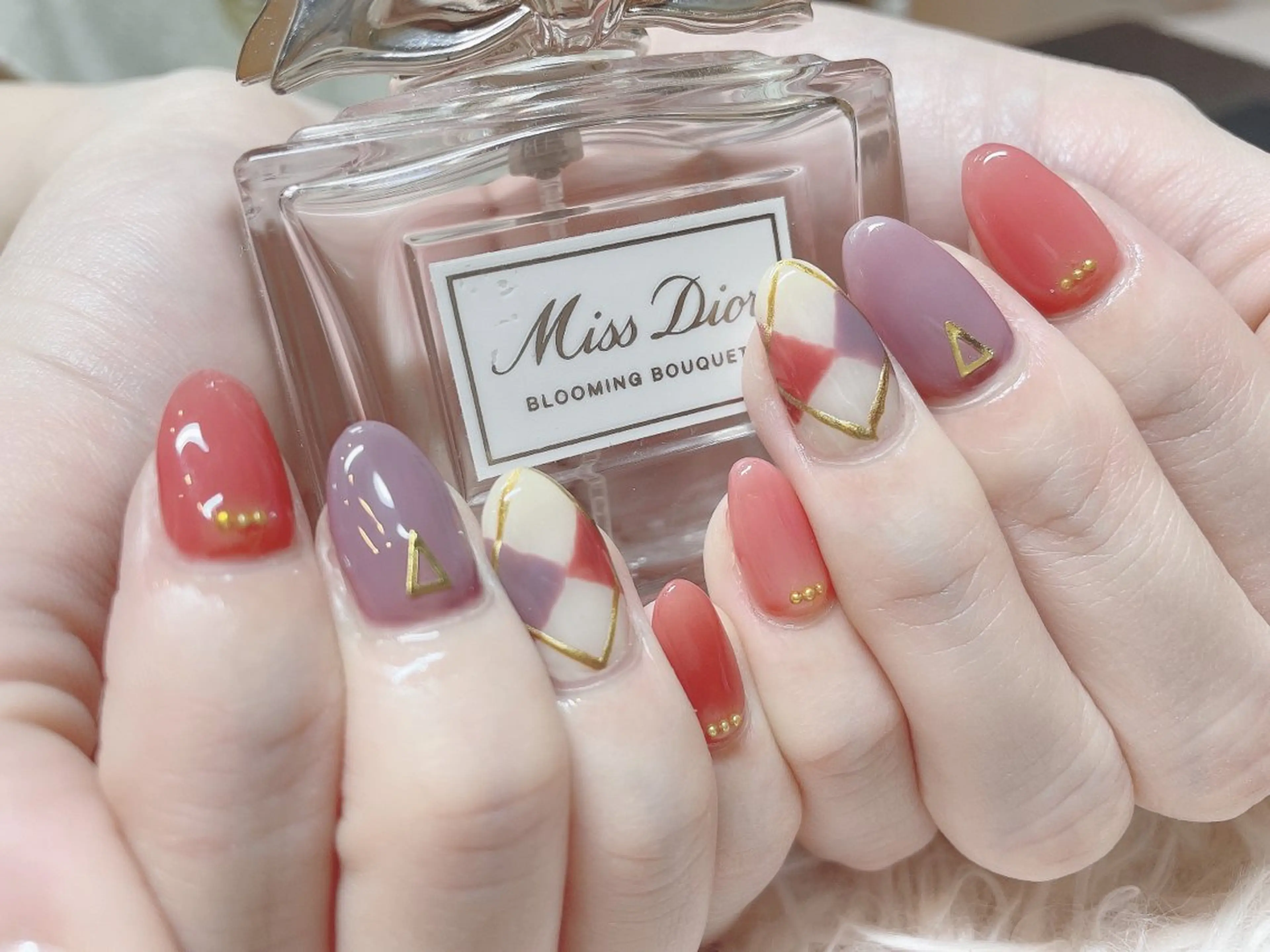 ネイル 頑張る女性の味方✴︎ M.i　nail ♡のネイルデザイン