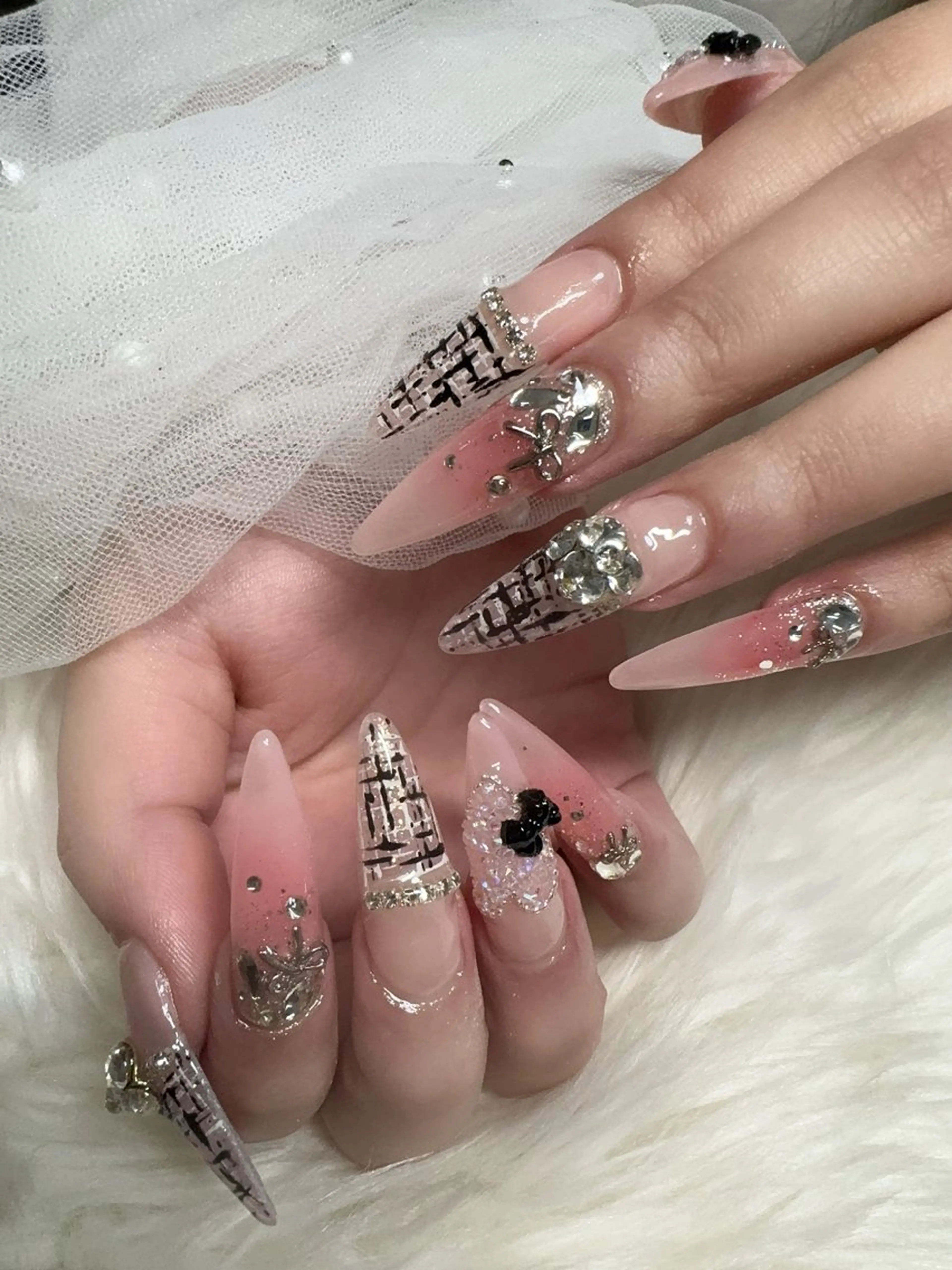 ネイル ＆ME アンドミーのネイルデザイン