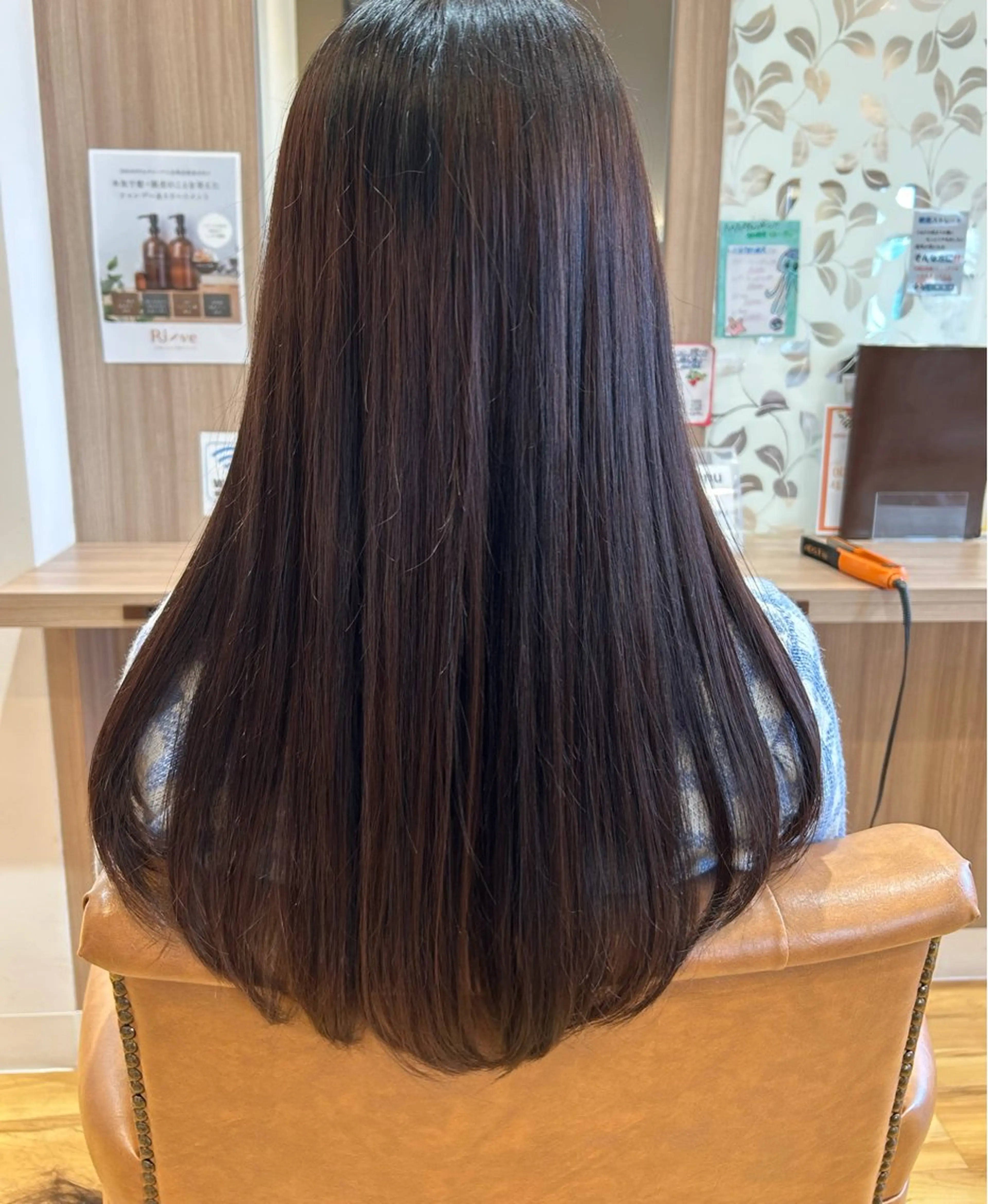 ロング 志乃屋所属・中川 美里のヘアスタイル