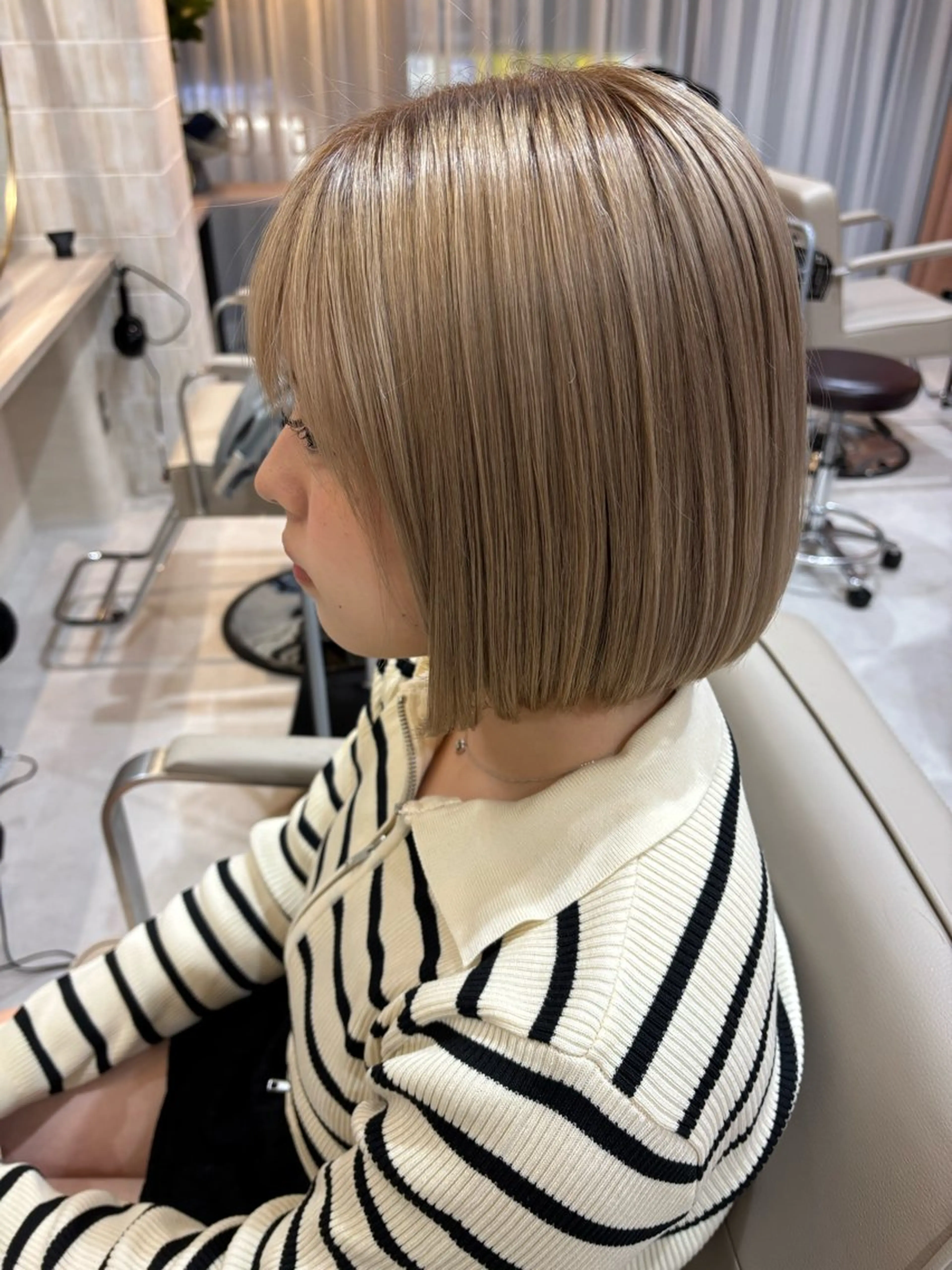 ショート 切りっぱなしボブ ボブ 外ハネヘア カット ウルフカット🐺髪質 改善💇‍♀️ナナのヘアスタイル