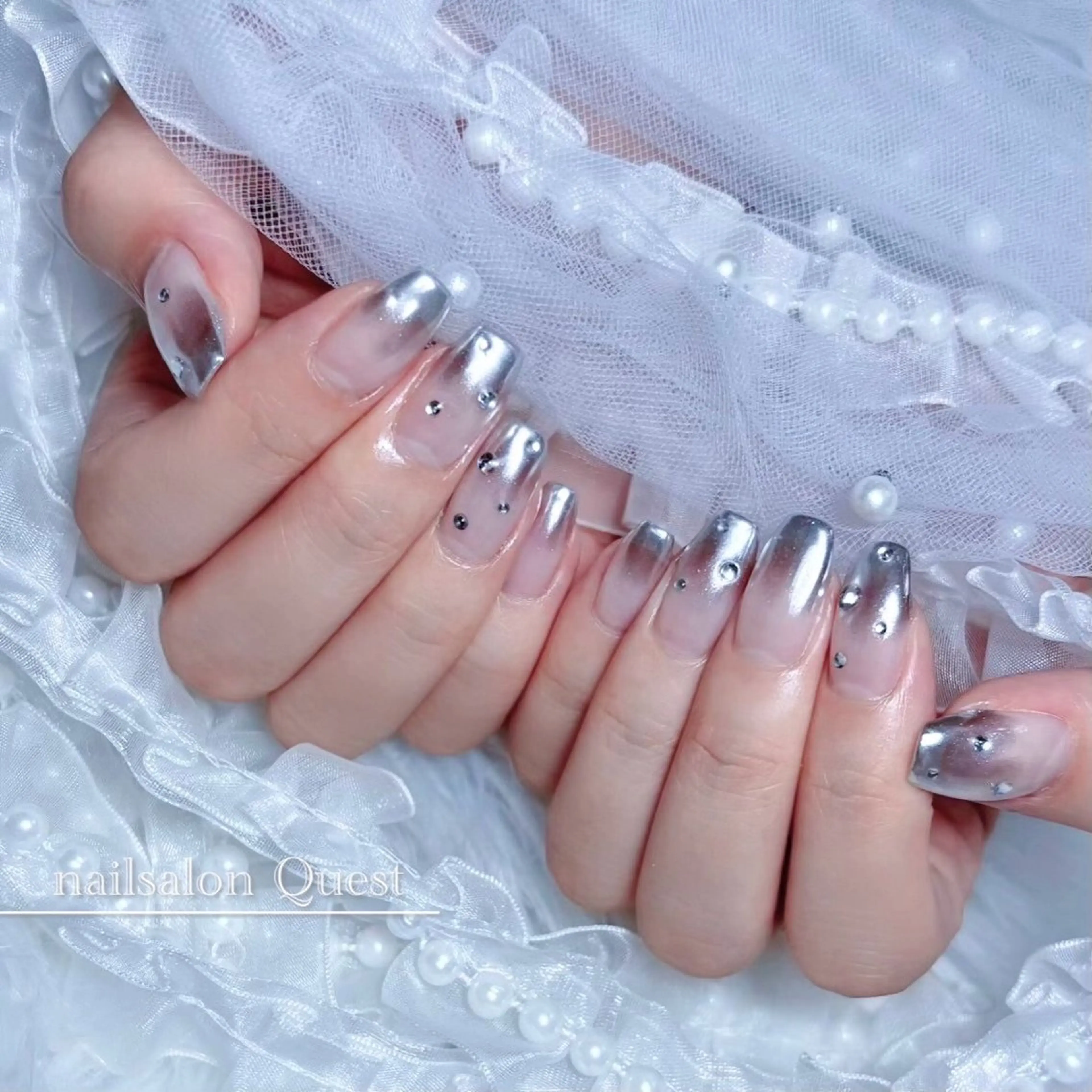 ネイル オーロラネイル クリアネイル グラデーション ミラーネイル シンプルネイル nailsalon Questのネイルデザイン