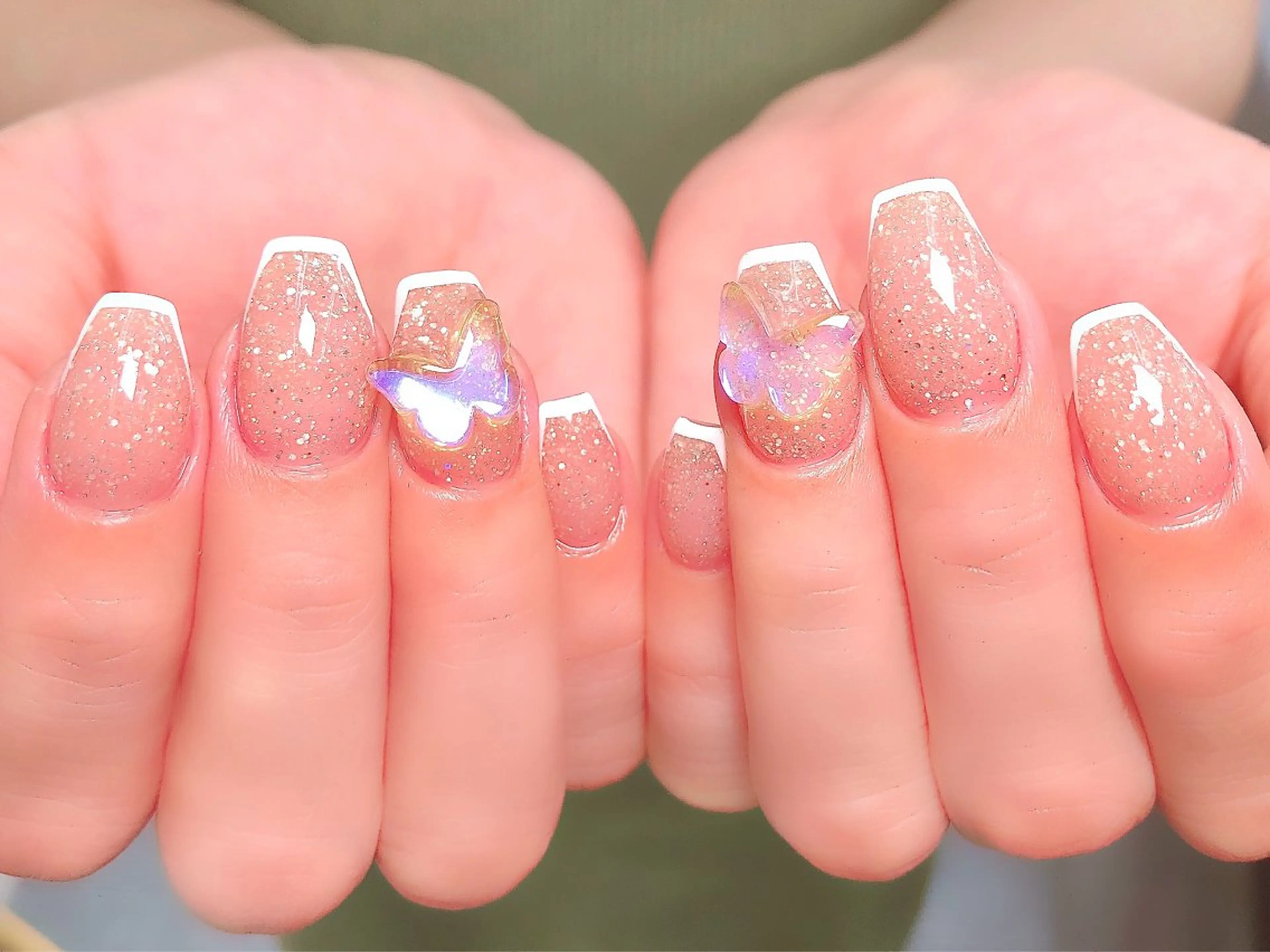 ネイル 長さ出し フレンチネイル ジェルネイル en.所属・en. NATSUKOのネイルデザイン