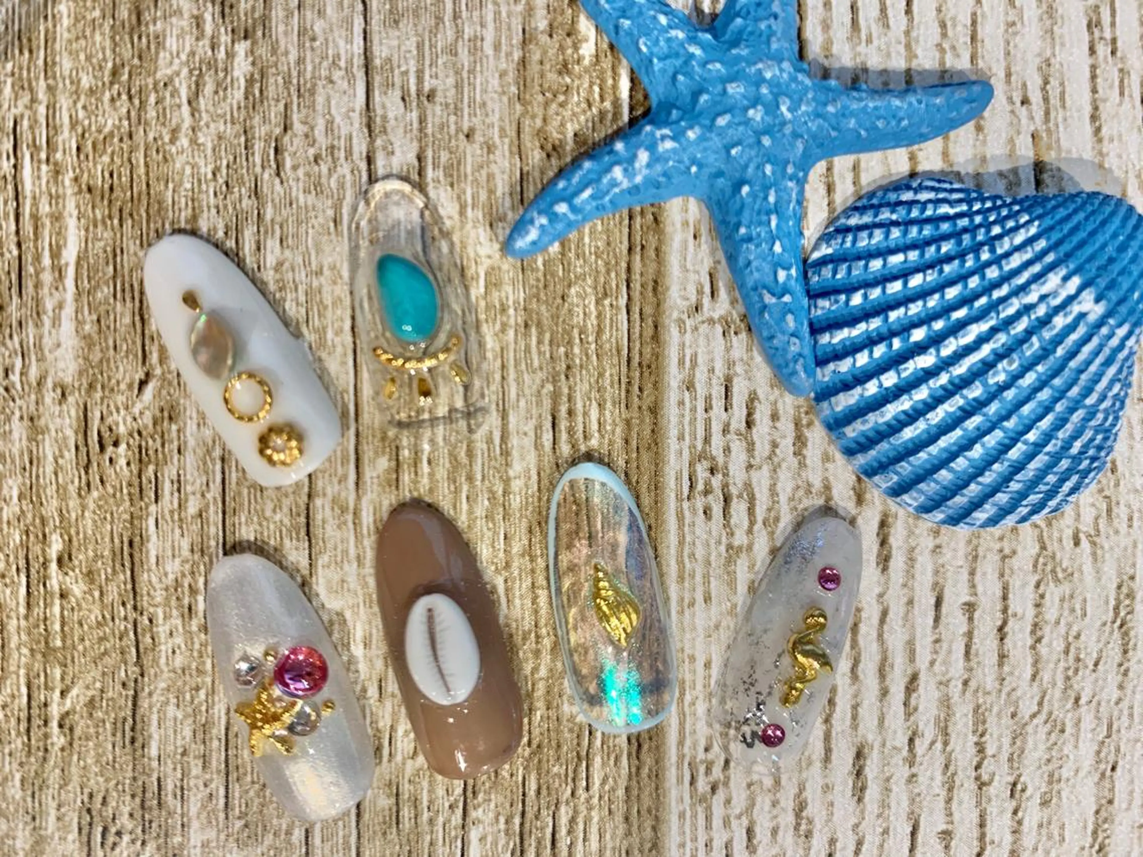 ネイル l my me mine所属・Imyme mine Rioのネイルデザイン