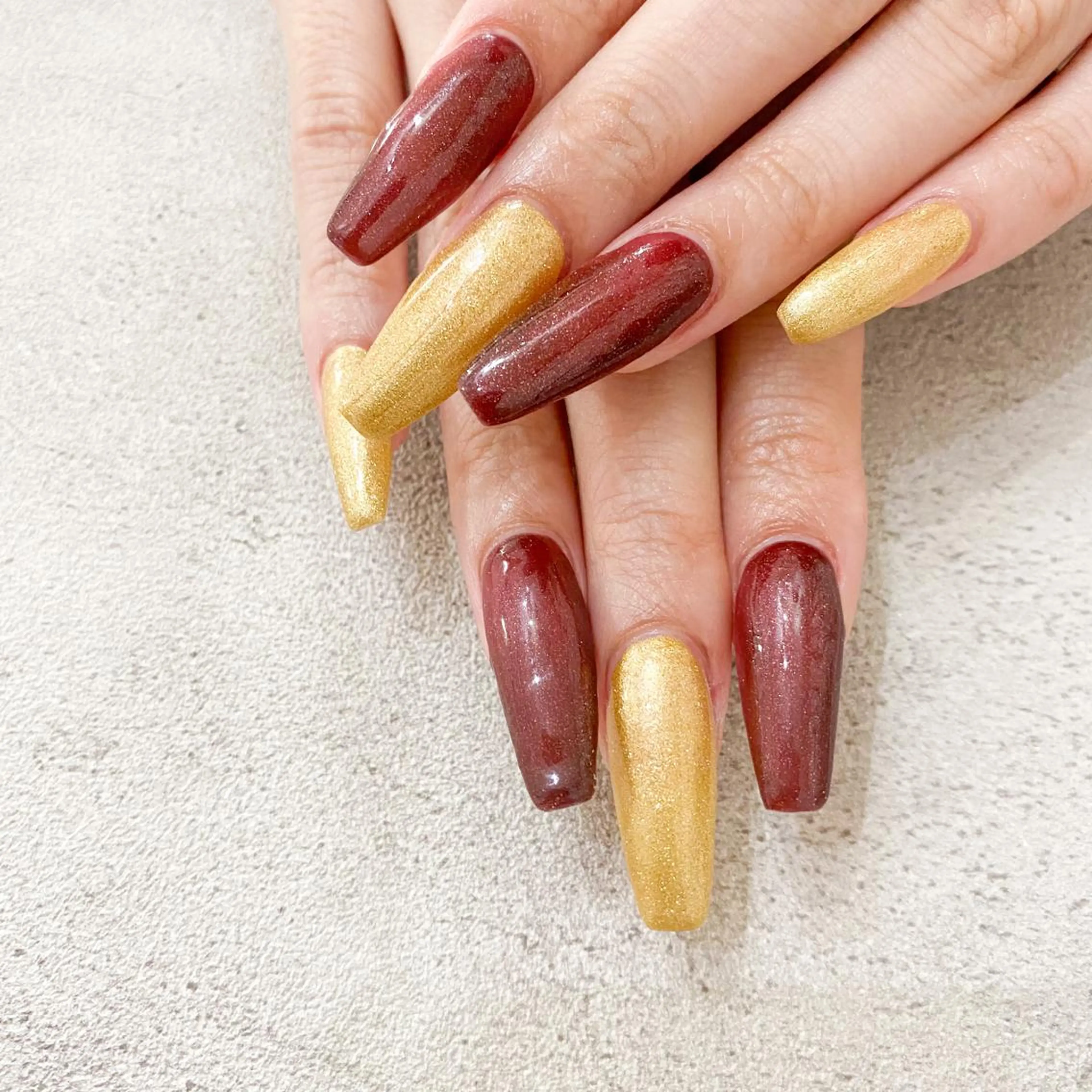 ネイル ハンドネイル ゴテゴテ💙ワンホン リオナのネイルデザイン