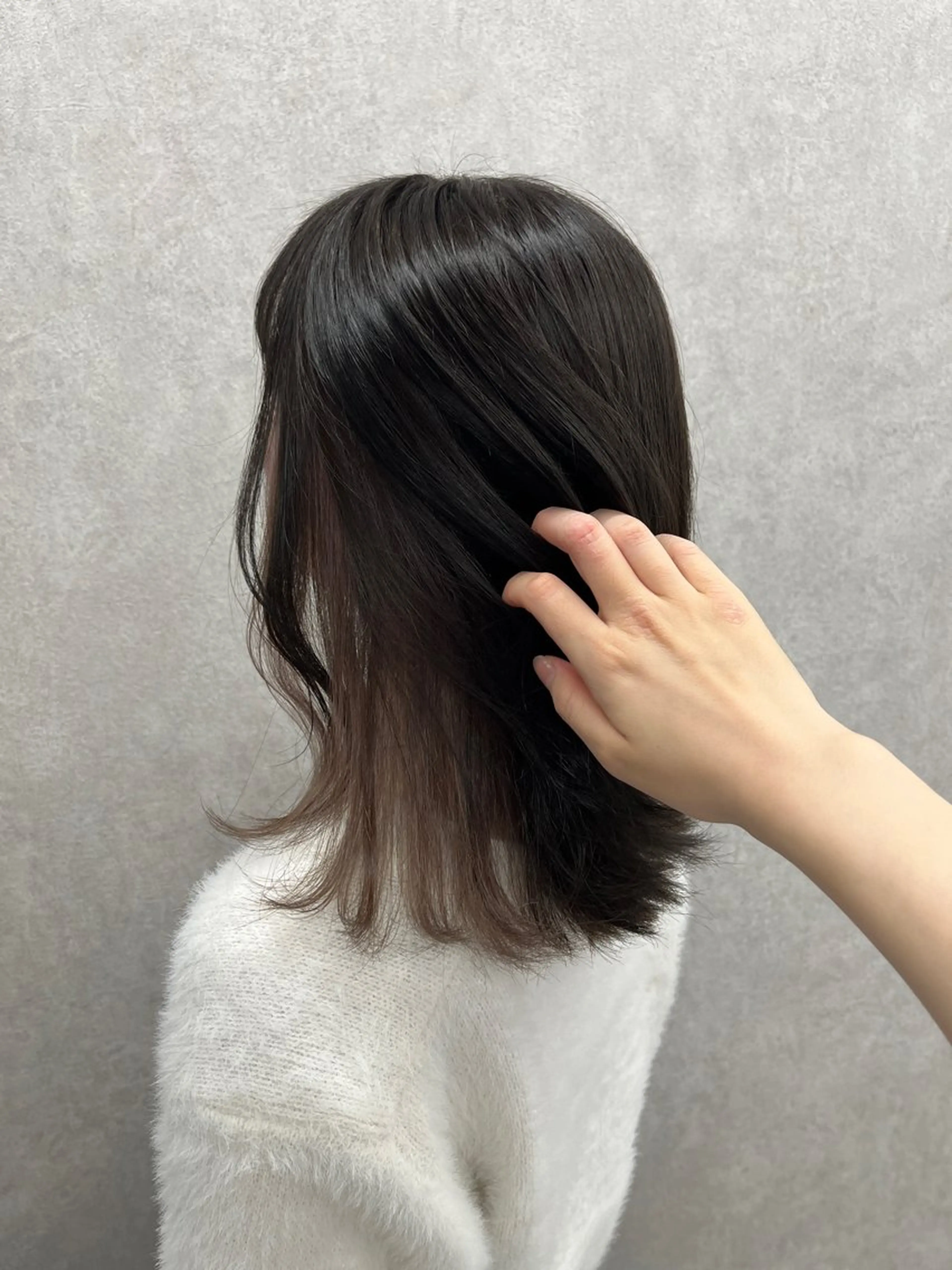 ミディアム カラー グレージュ 【透明感カラー‎✨】 中島日菜のヘアスタイル