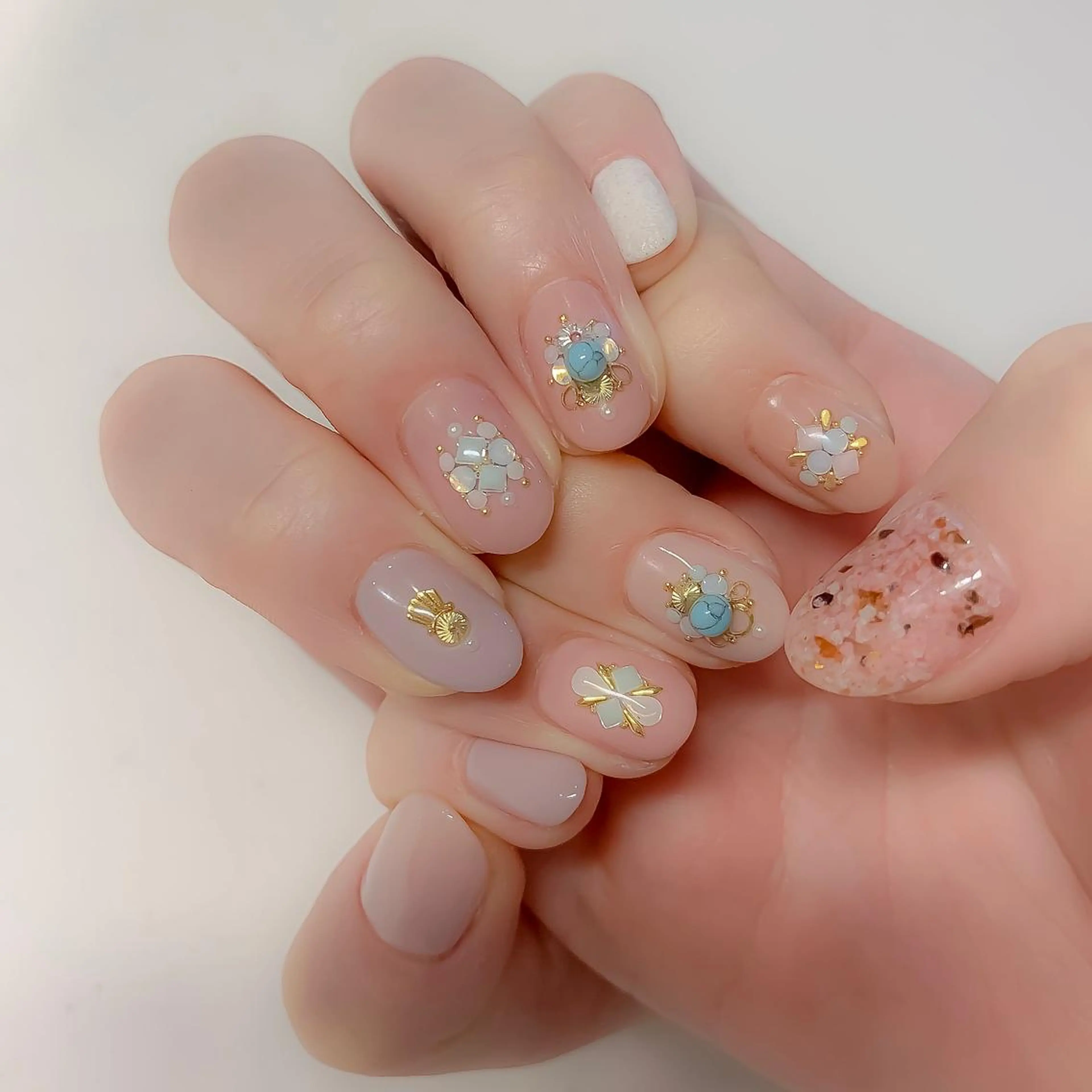 ネイル mew mew NAIL & EYEのマツエク・マツパデザイン