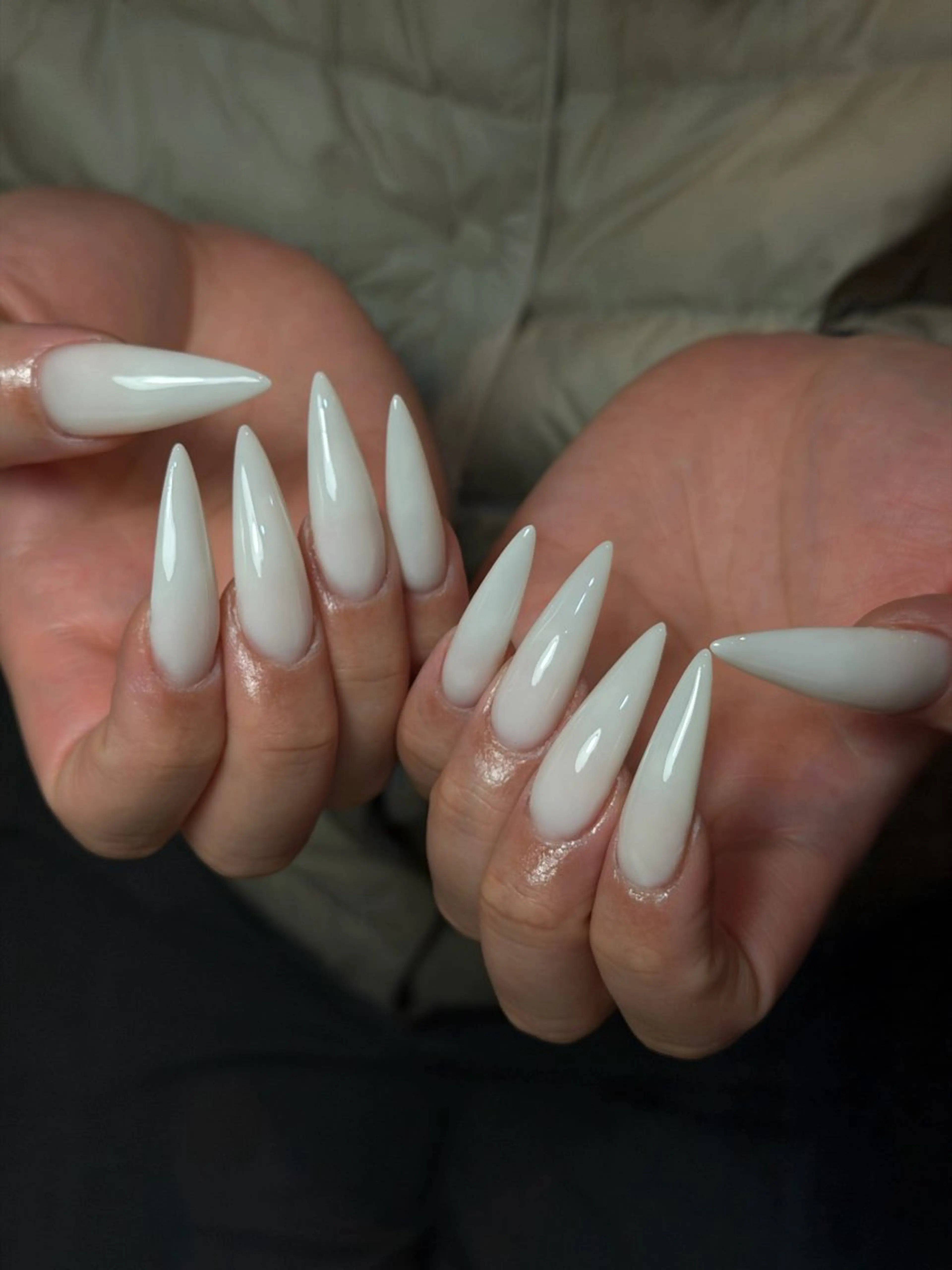 ネイル 韓国ネイル シンプルネイル ワンホンネイル ハンドネイル CoMo Nail Studio所属・CoMo Nailのネイルデザイン