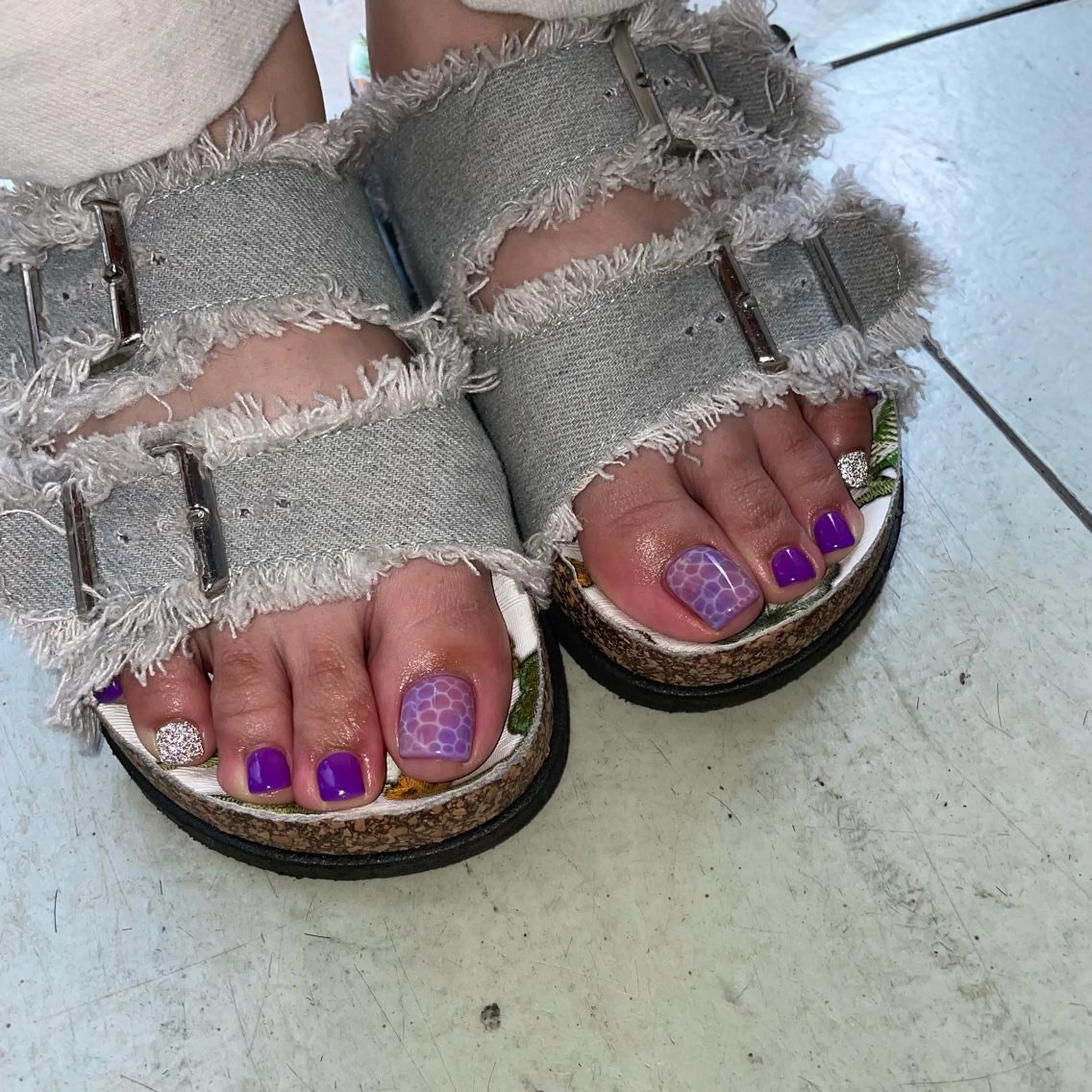 ネイル ﾔｽﾀﾞ ﾐﾅのネイルデザイン