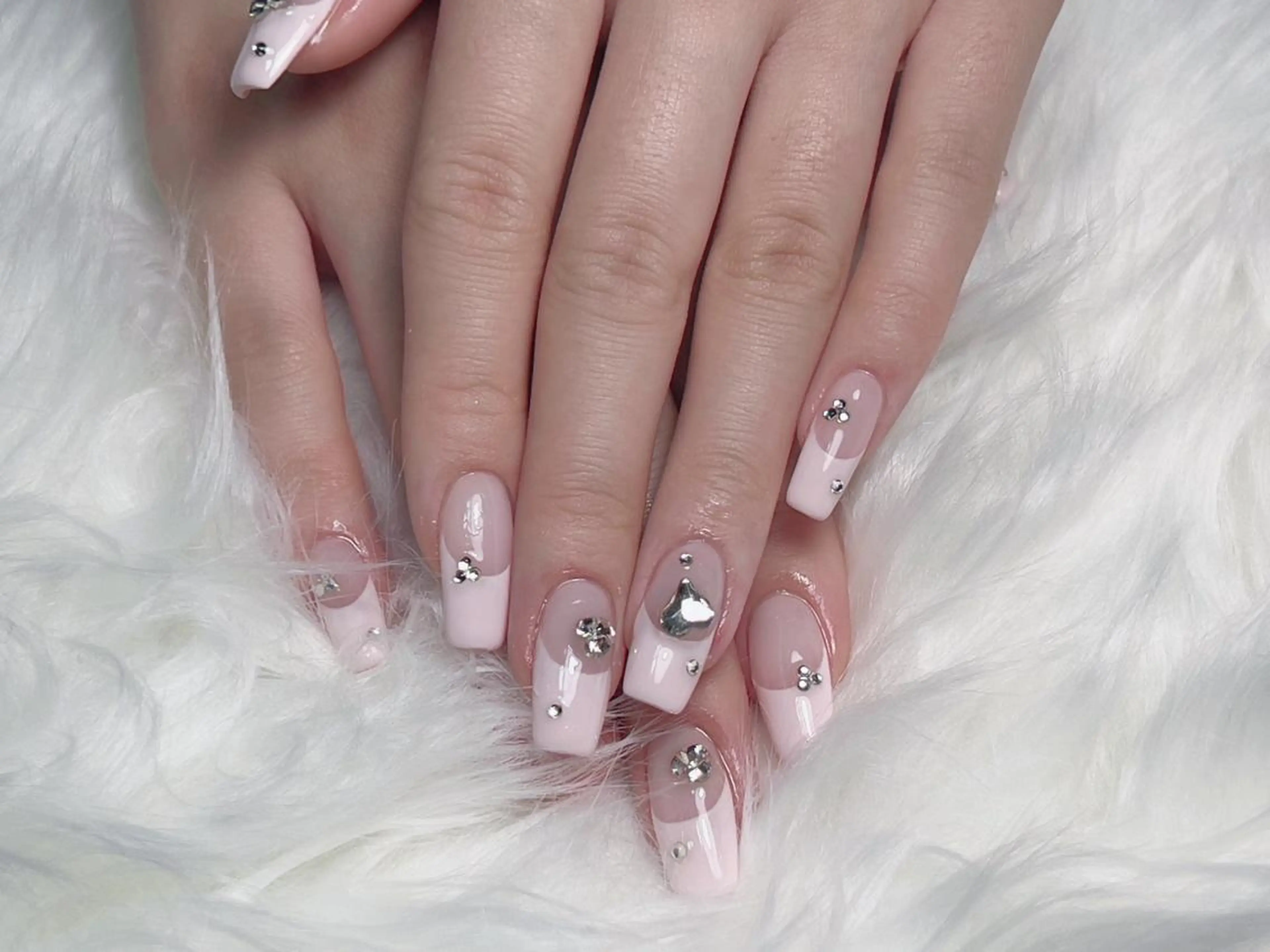 ネイル lucky nail 歌舞伎町のネイルデザイン