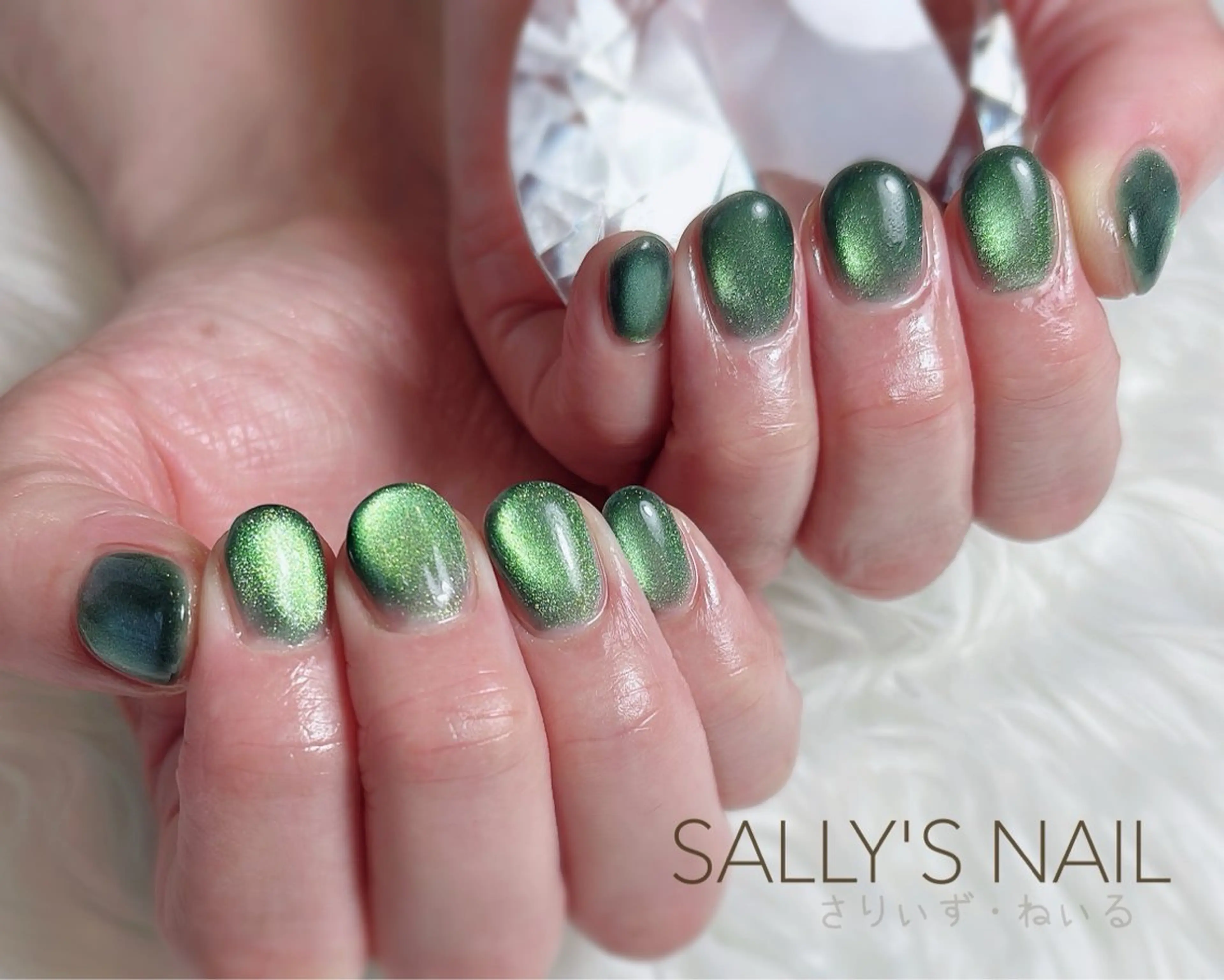 ネイル マグネットネイル ショートネイル ハンドネイル 野村 リサのネイルデザイン