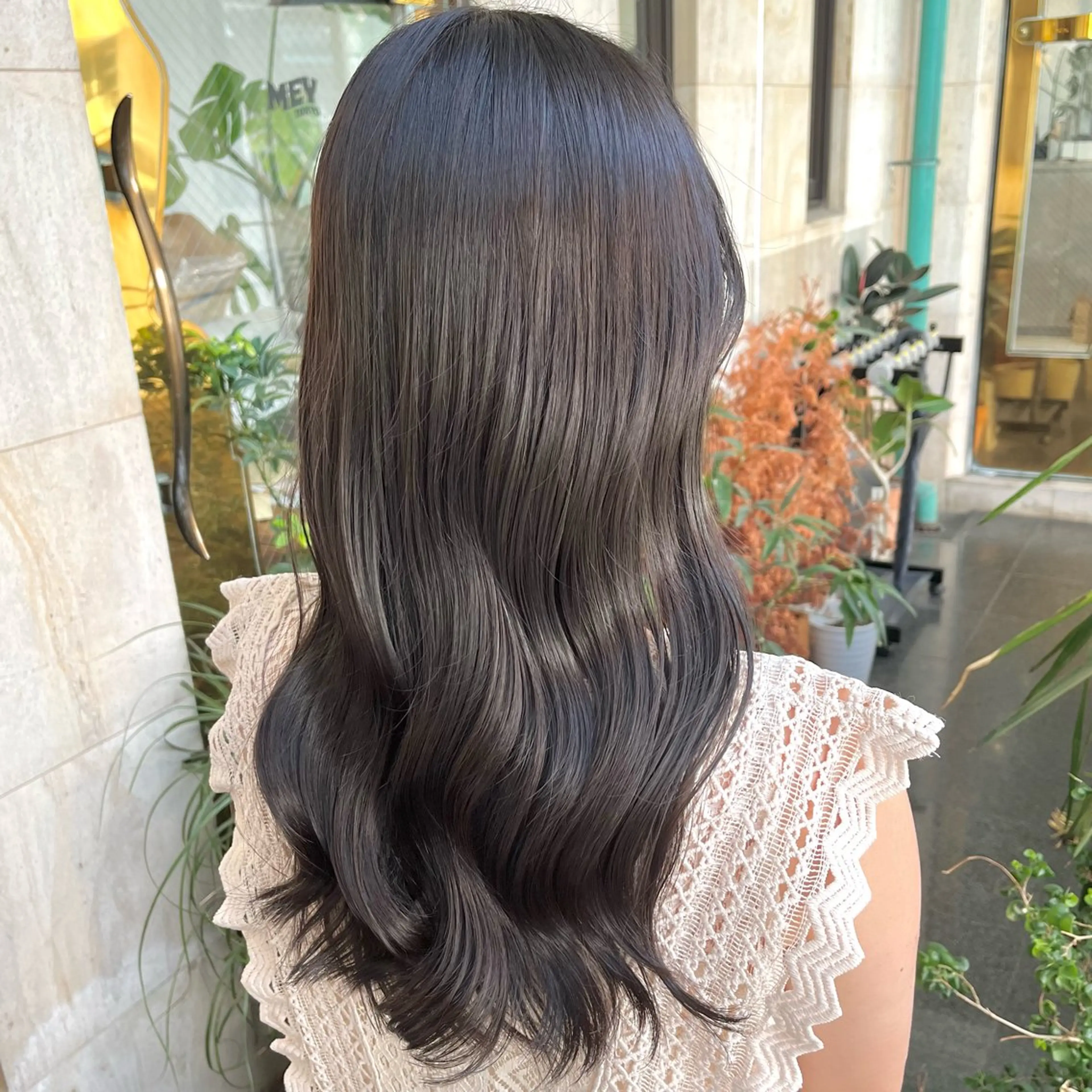 ロング カラー カット ヘアカラー トリートメント ブリーチなし✨艶髪 カラー𓃲YAGIのヘアスタイル