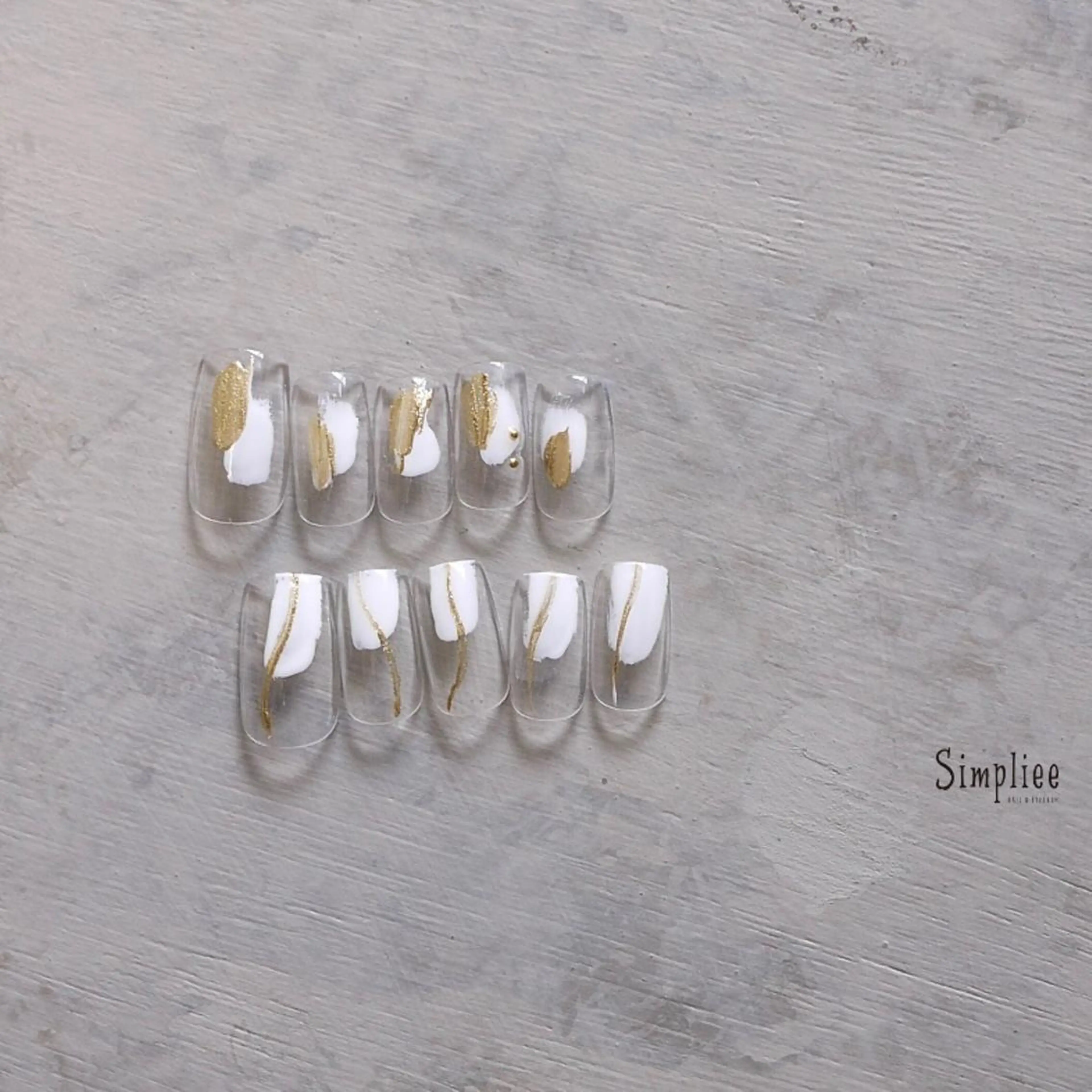 【オフあり専用】 ハンド🦋クリアベース（1本ずつアート）の写真