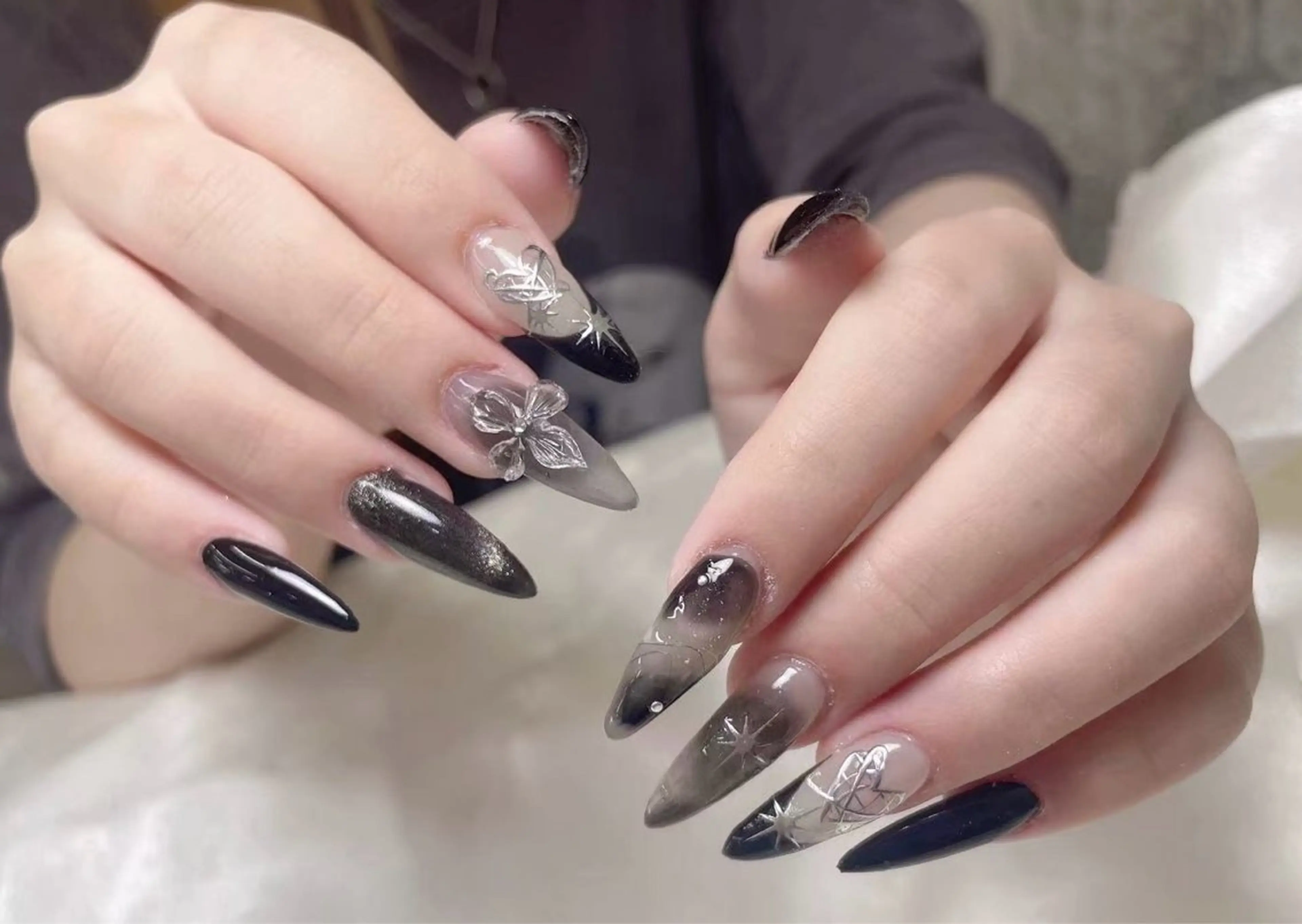 ネイル チョウ チョウのネイルデザイン