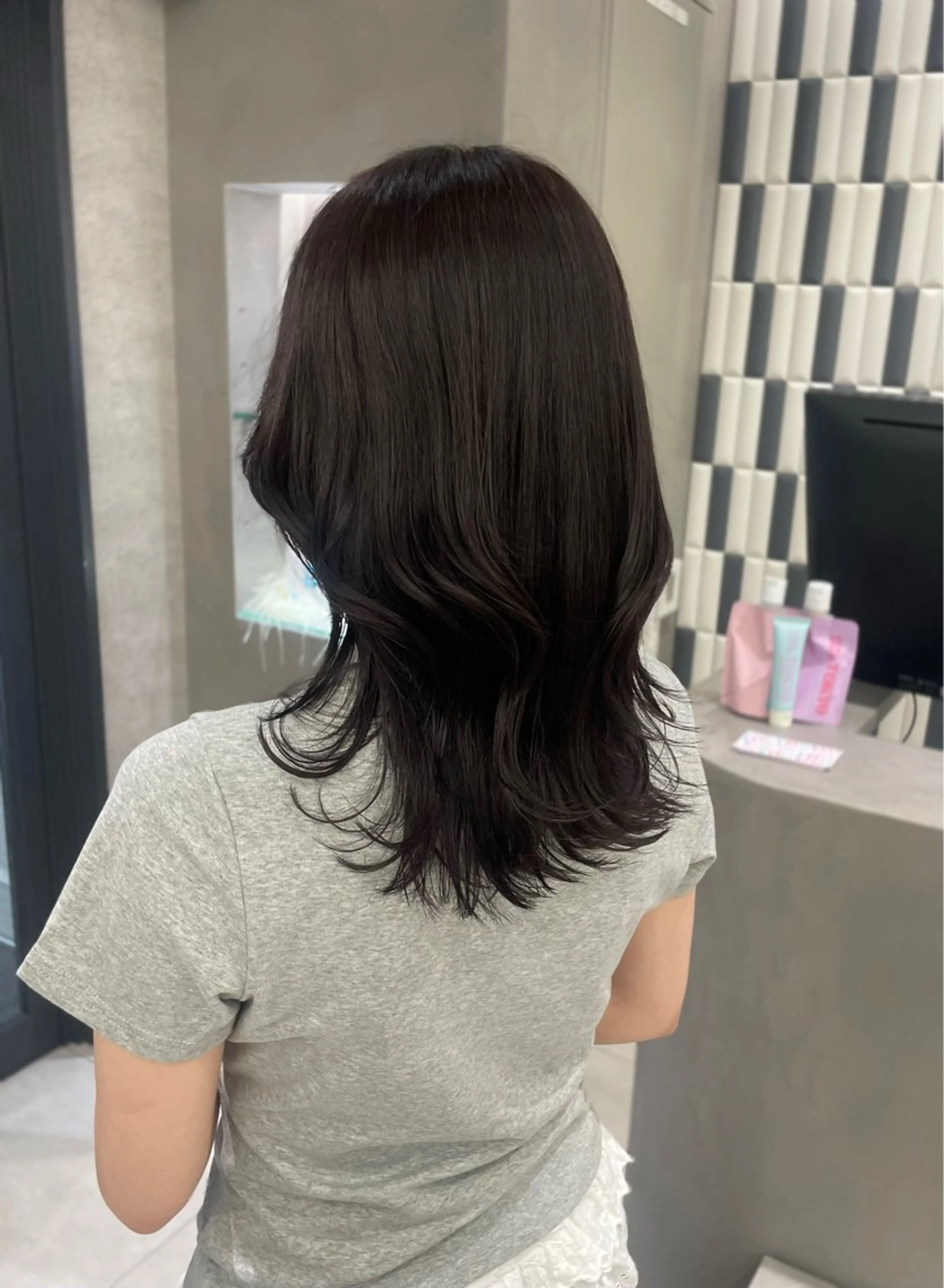 セミロング カラー グレージュ ラベンダーカラー ラベンダーグレージュ ラベンダーグレー ヘアカラー 愛華 【geep】のヘアスタイル