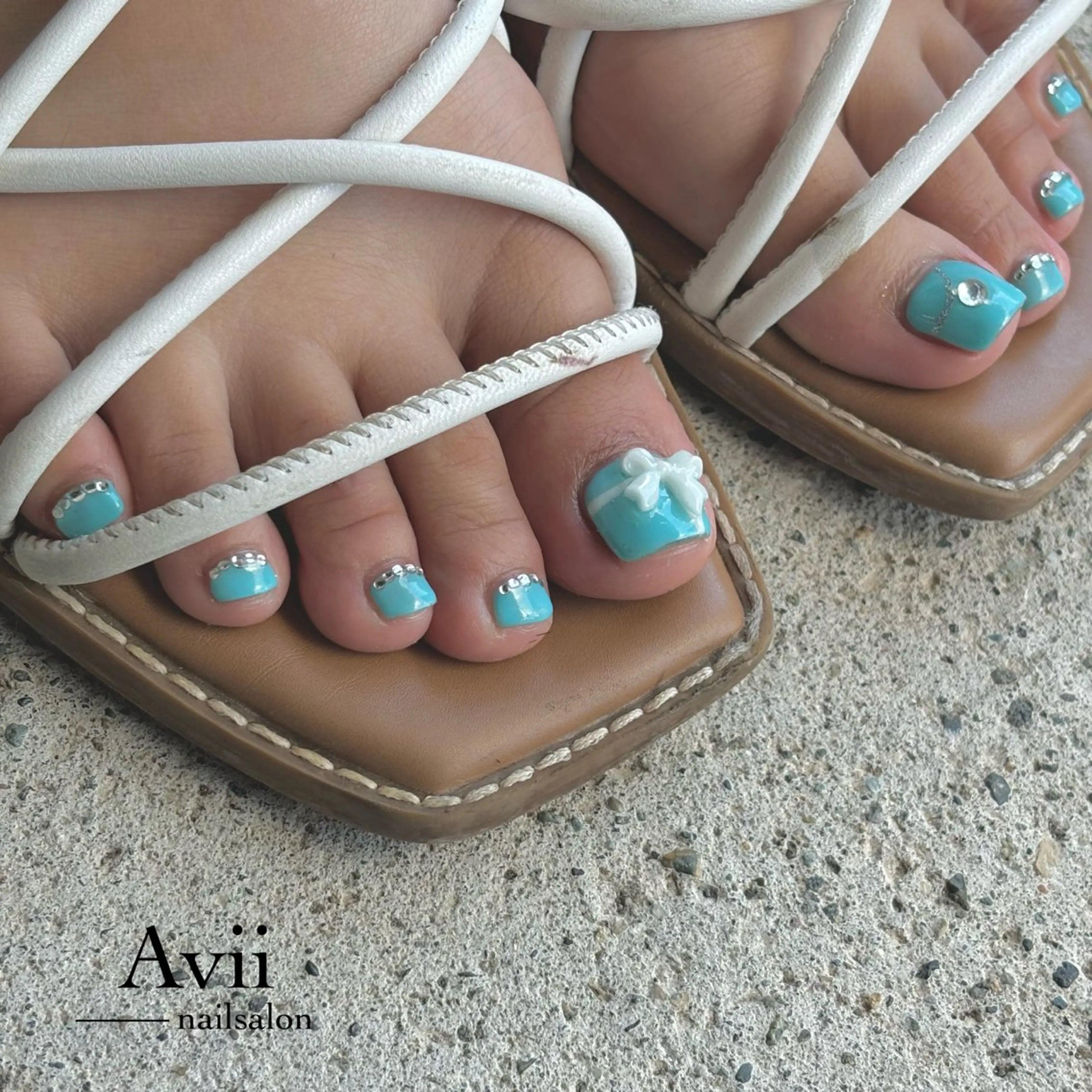 ネイル 持ち込み フットネイル うるつやネイル🫧 Amiのネイルデザイン