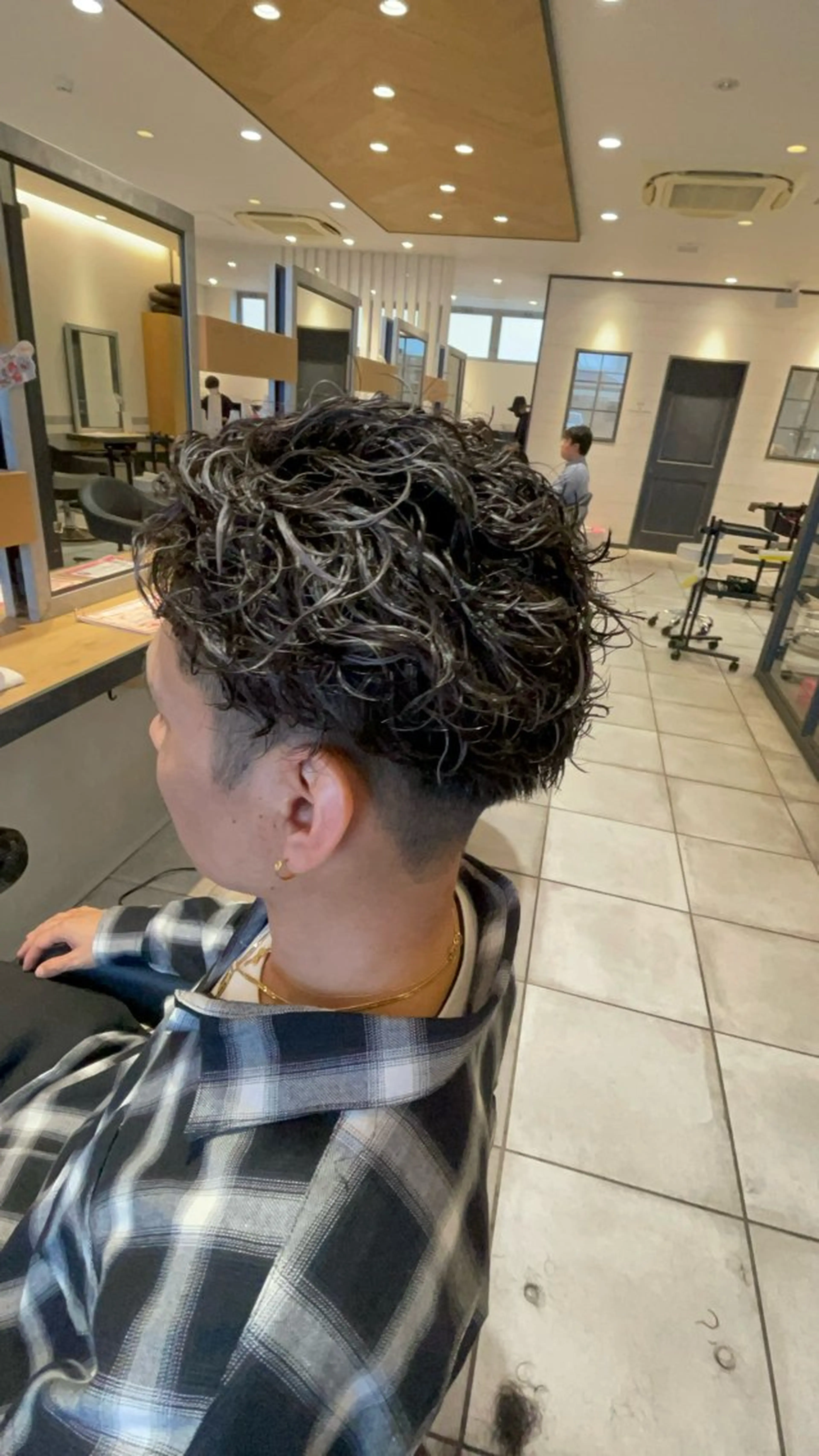 ショート カラー パーマ ハイライトカラー ハイライト カット ヘアカラー パーマ トリートメント ヘッドスパ ヘアセット 【レイク　メンズ特化 /パーマ特化】野平のヘアスタイル