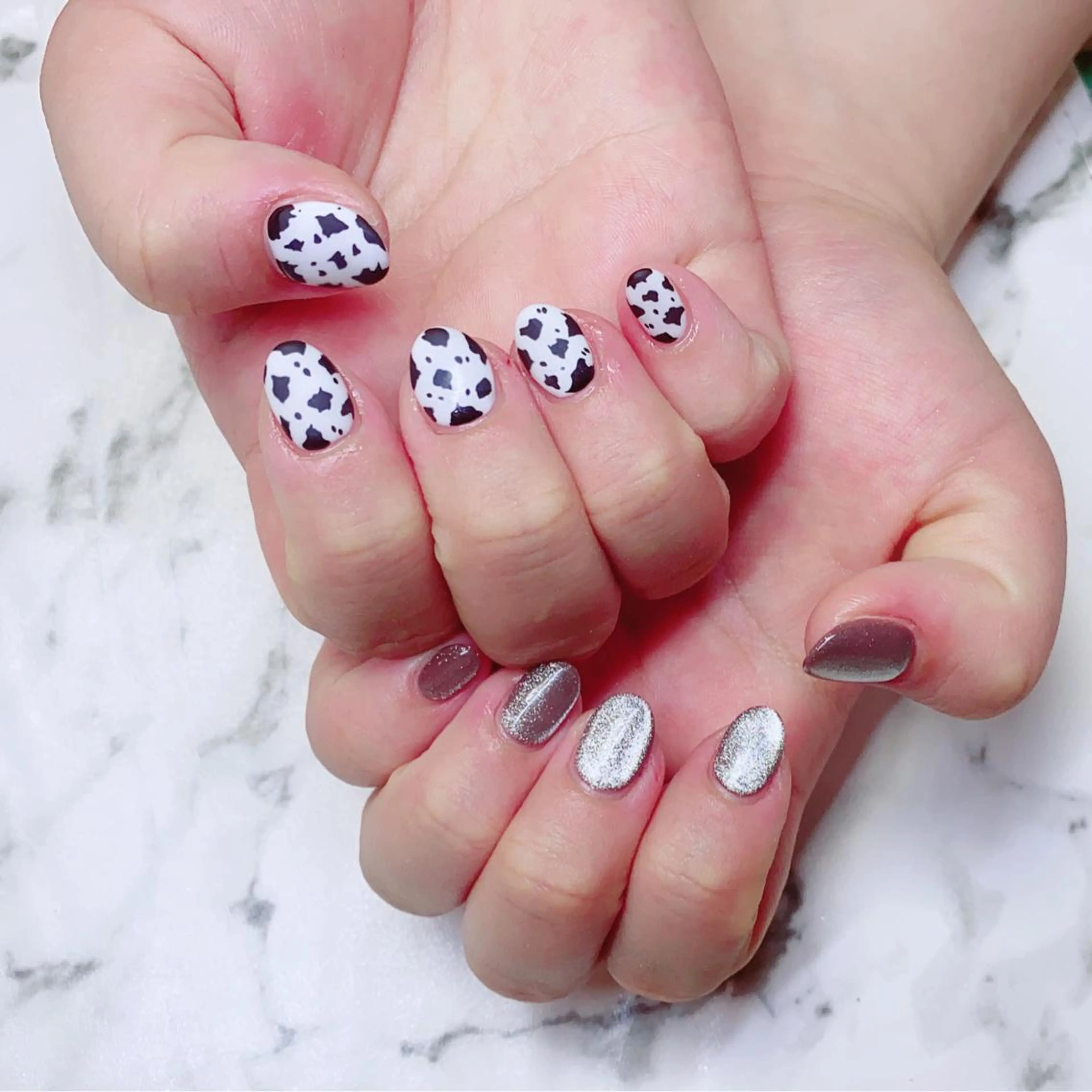 ロング カラー ネイル アートネイル マグネットネイル Q Free nailsのネイルデザイン