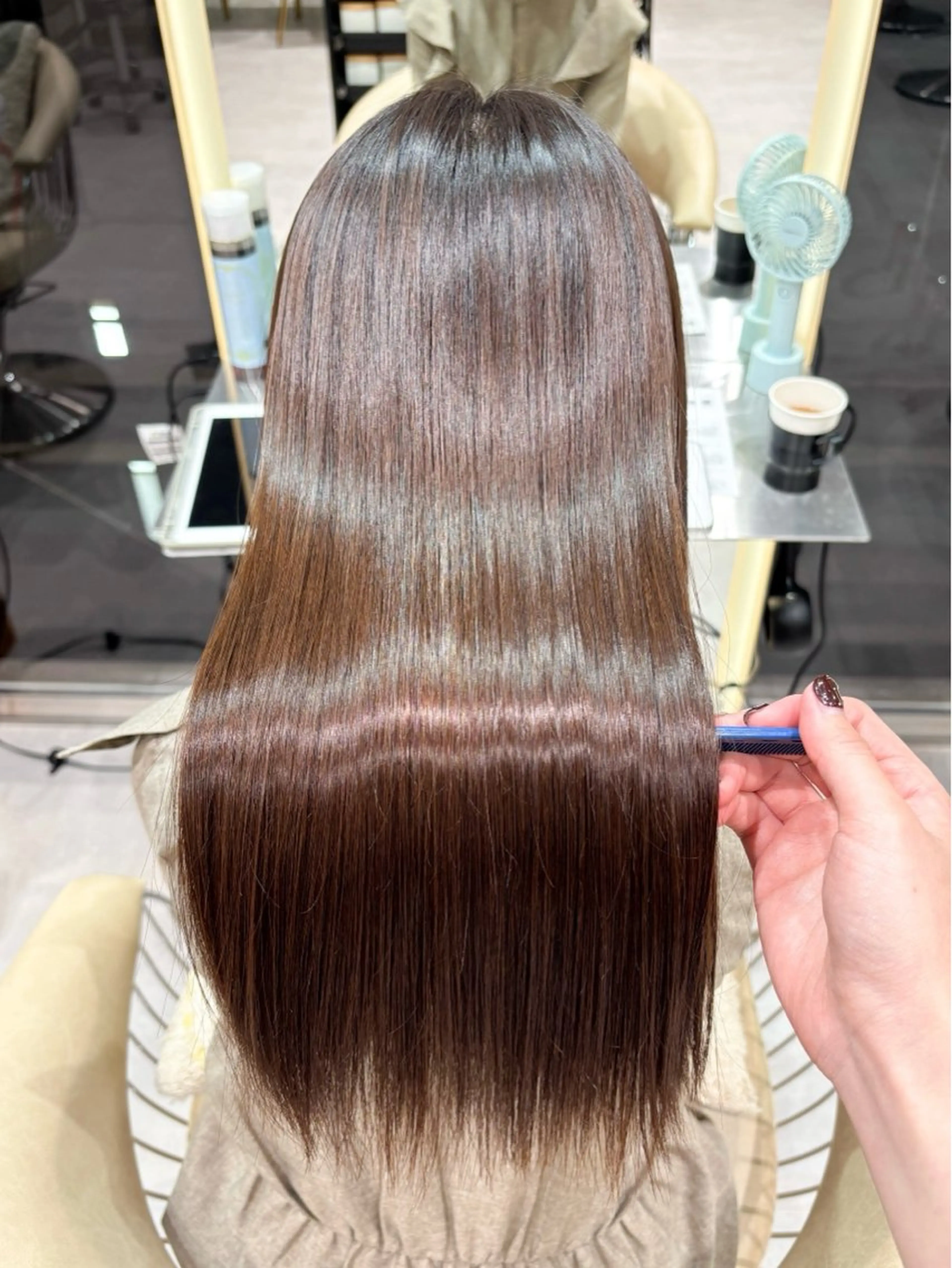 ロング カット ヘアカラー 縮毛矯正 トリートメント 💖ボブ/髪質改善 顔周りレイヤー/ユイのヘアスタイル