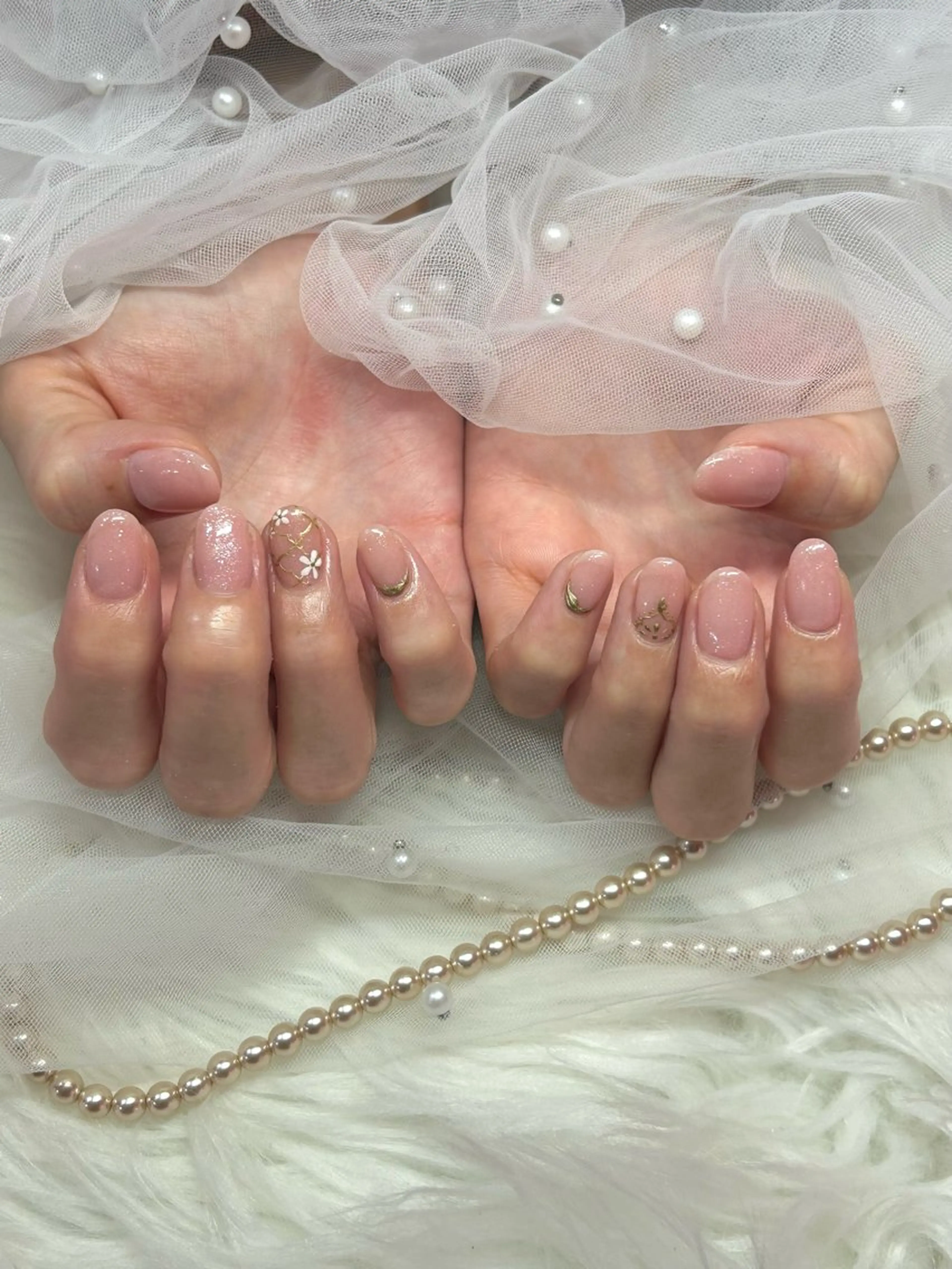 【オフなし】【ネイルモデル】ハンドジェル持ち込みアート4本の写真