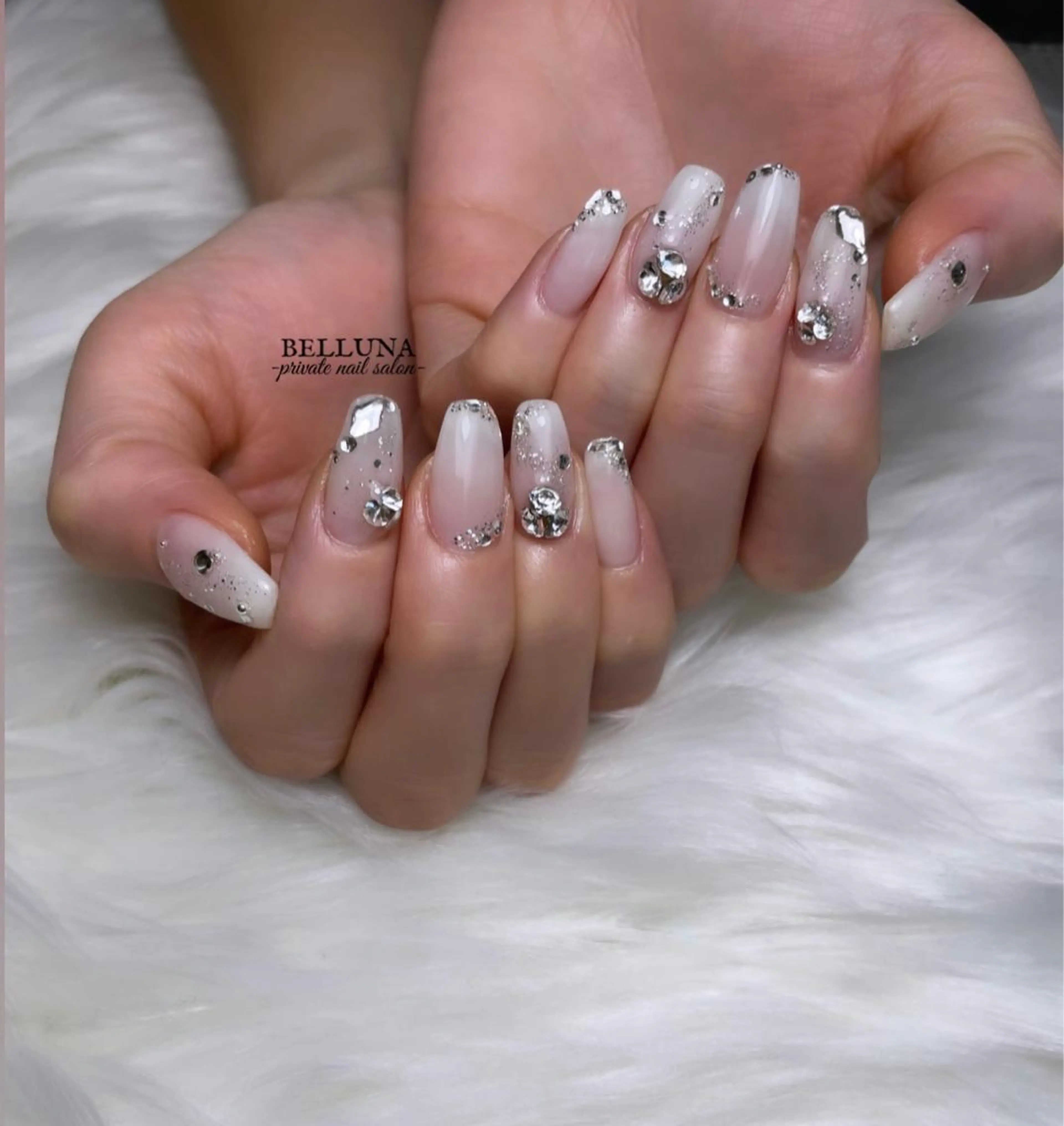 ネイル ラメ(グリッター) シルバー ホワイト nail salon BELLUNA所属・BELLUNA Mizuki❤︎のネイルデザイン