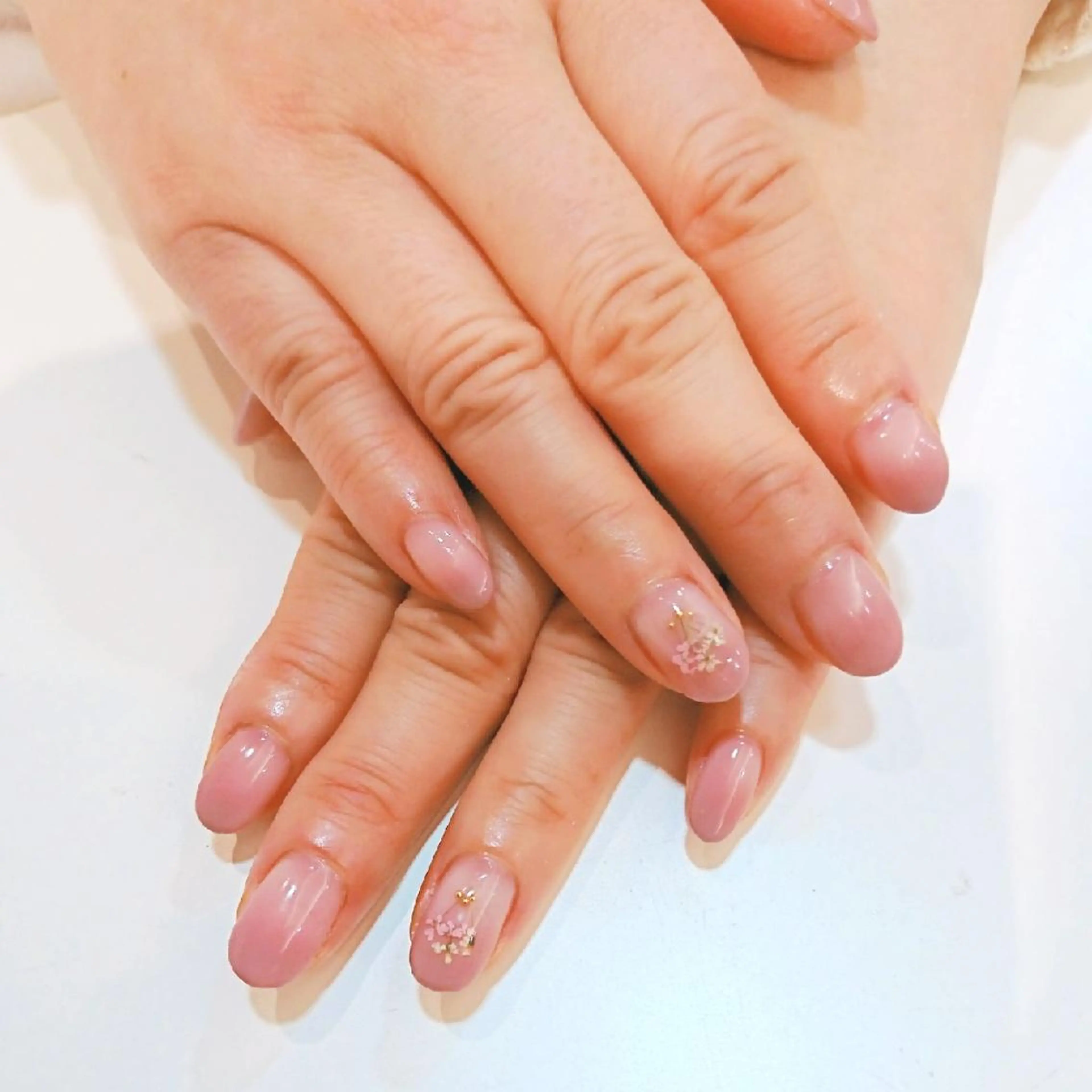 ネイル マツエク・マツパ アートネイル グラデーション Bianca TANAKAのネイルデザイン